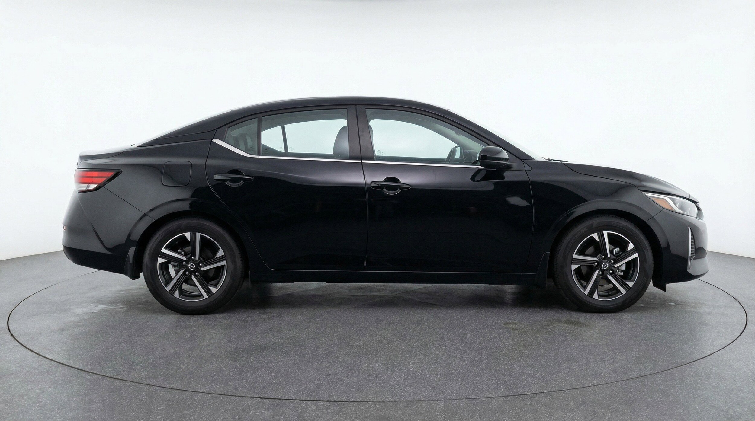 Thumbnail: 2025 Nissan Sentra - 11