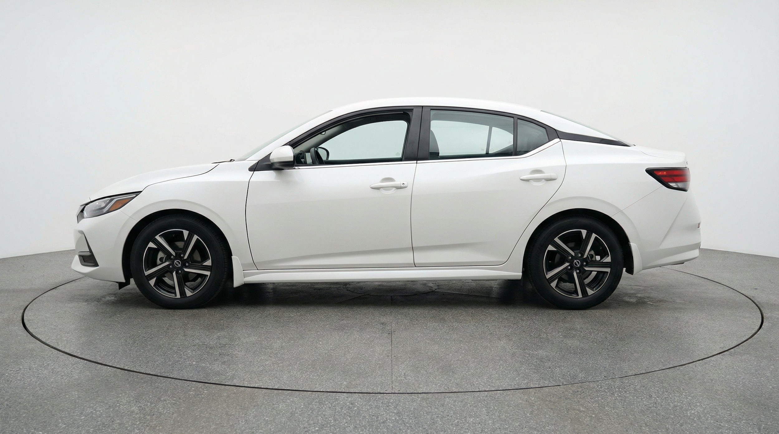 Thumbnail: 2025 Nissan Sentra - 5