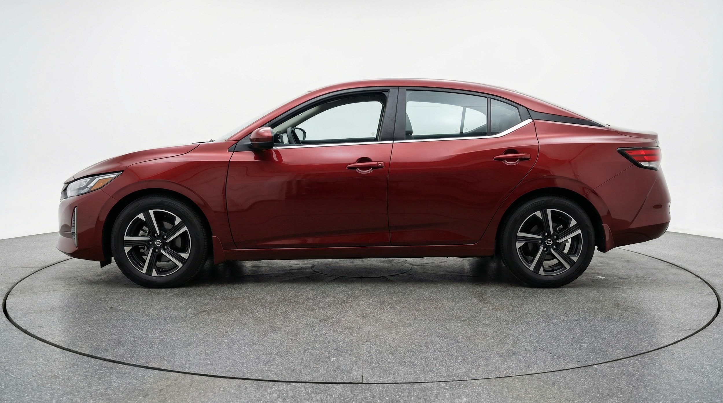 Thumbnail: 2025 Nissan Sentra - 4