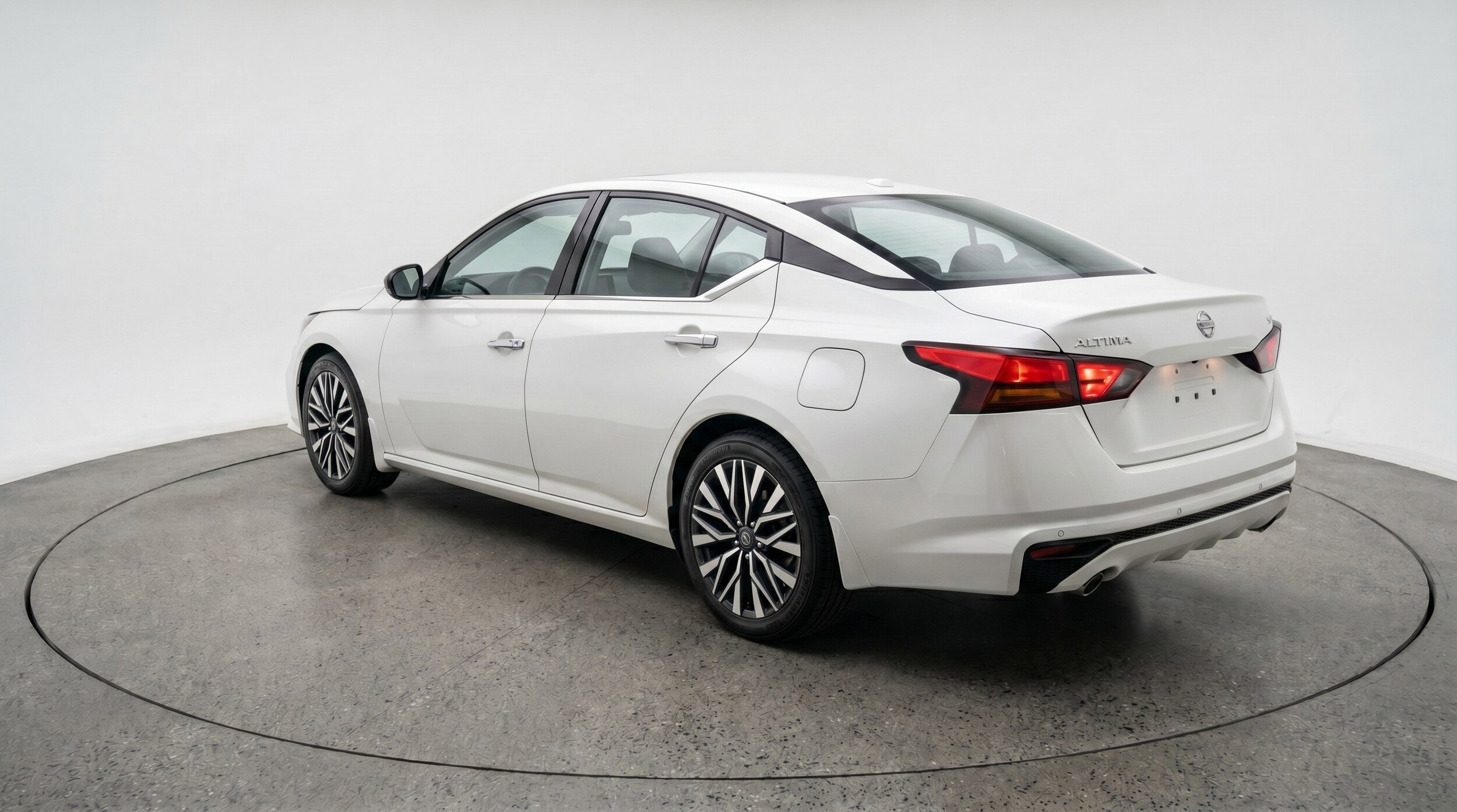 Thumbnail: 2025 Nissan Altima - 6