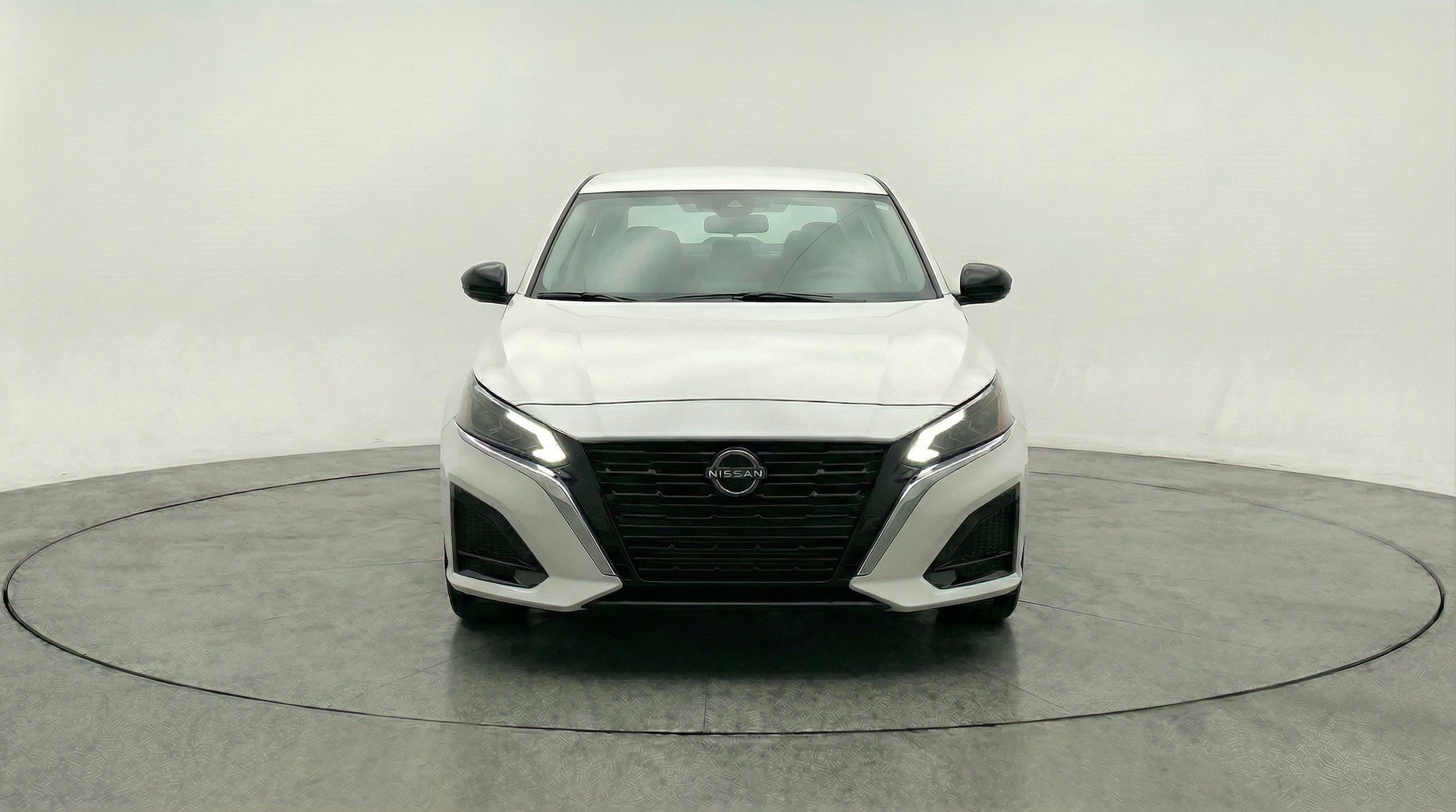 Thumbnail: 2025 Nissan Altima - 2
