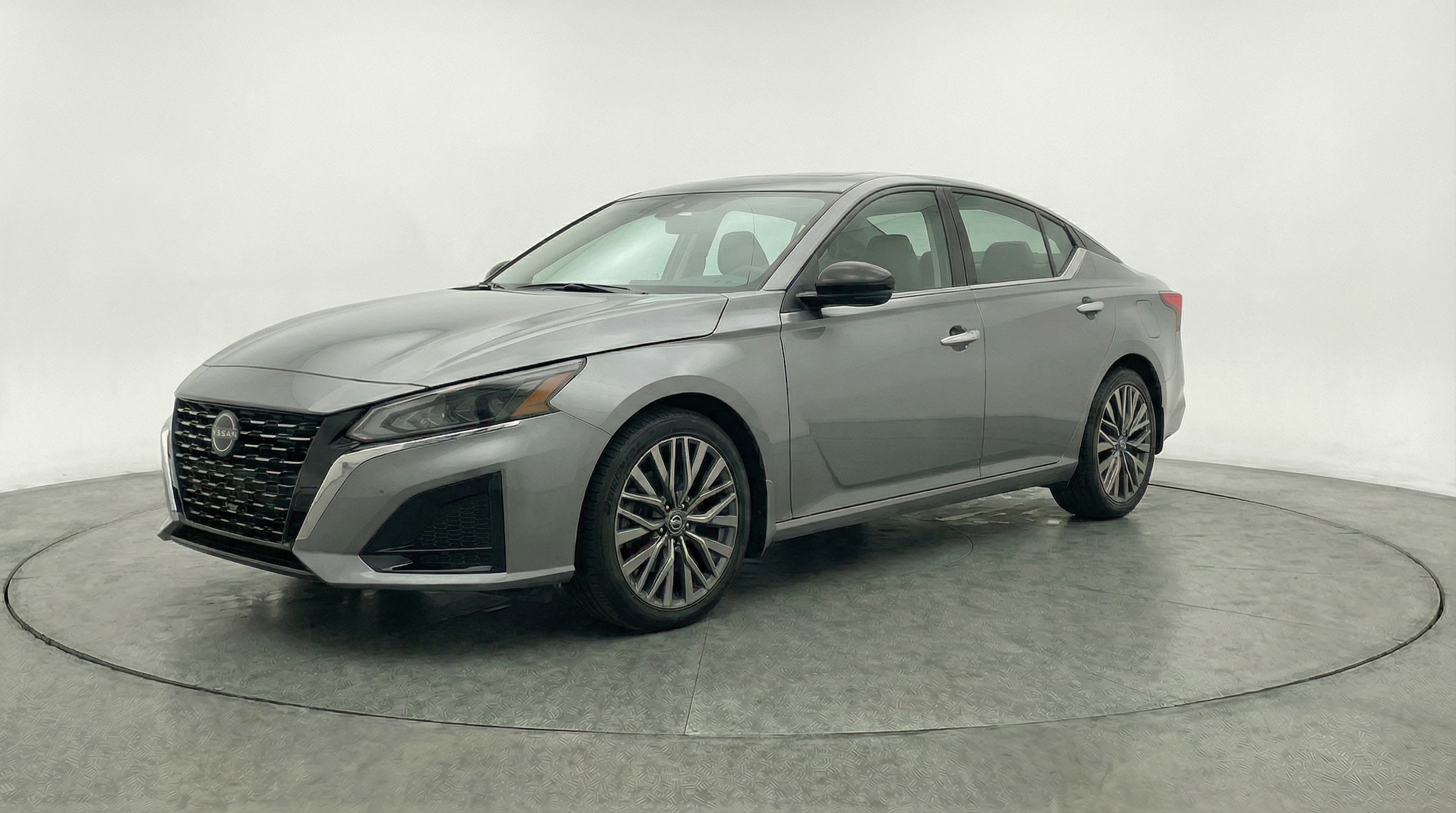 Thumbnail: 2025 Nissan Altima - 3