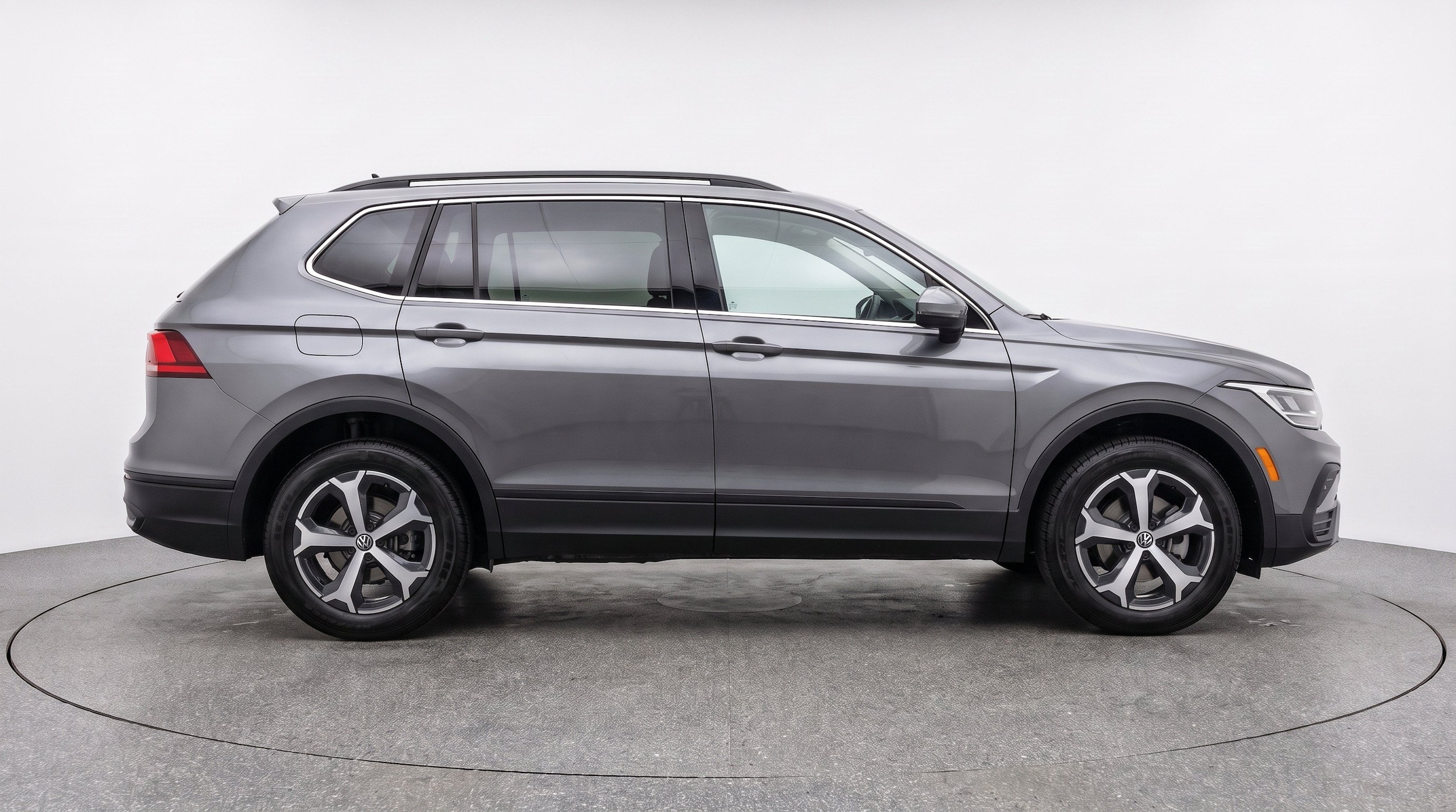 Thumbnail: 2026 Volkswagen Tiguan - 10