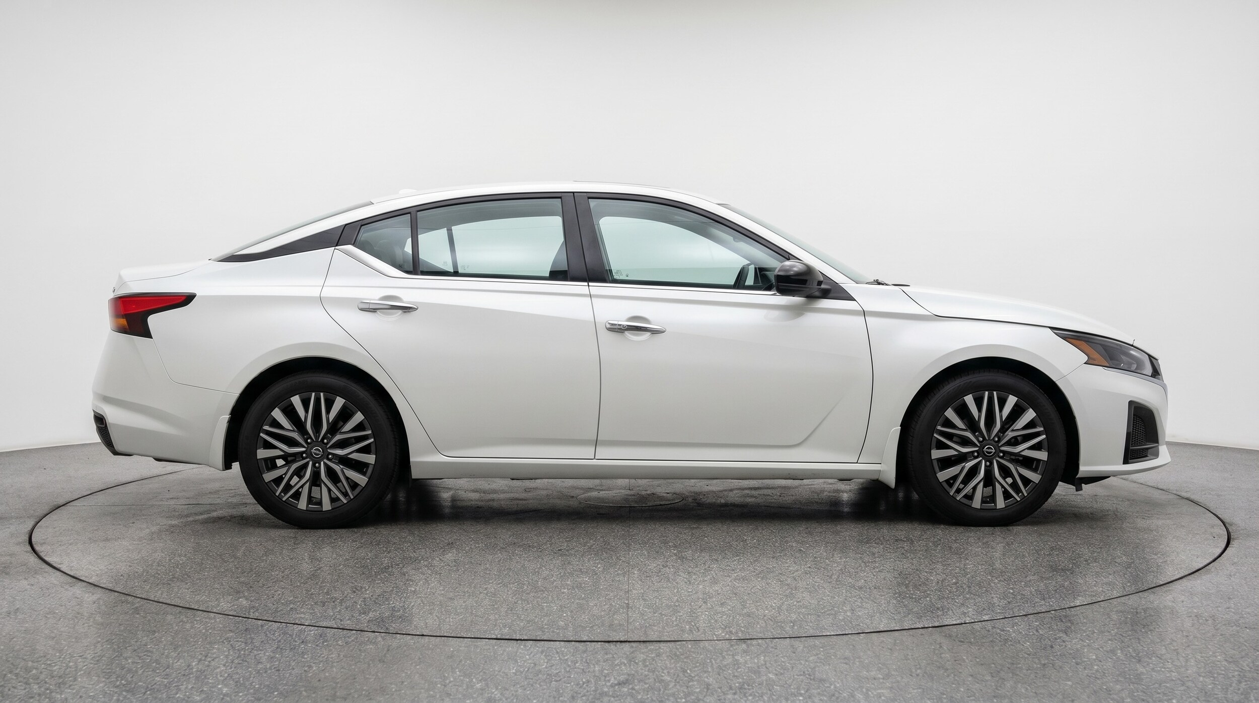 Thumbnail: 2025 Nissan Altima - 8