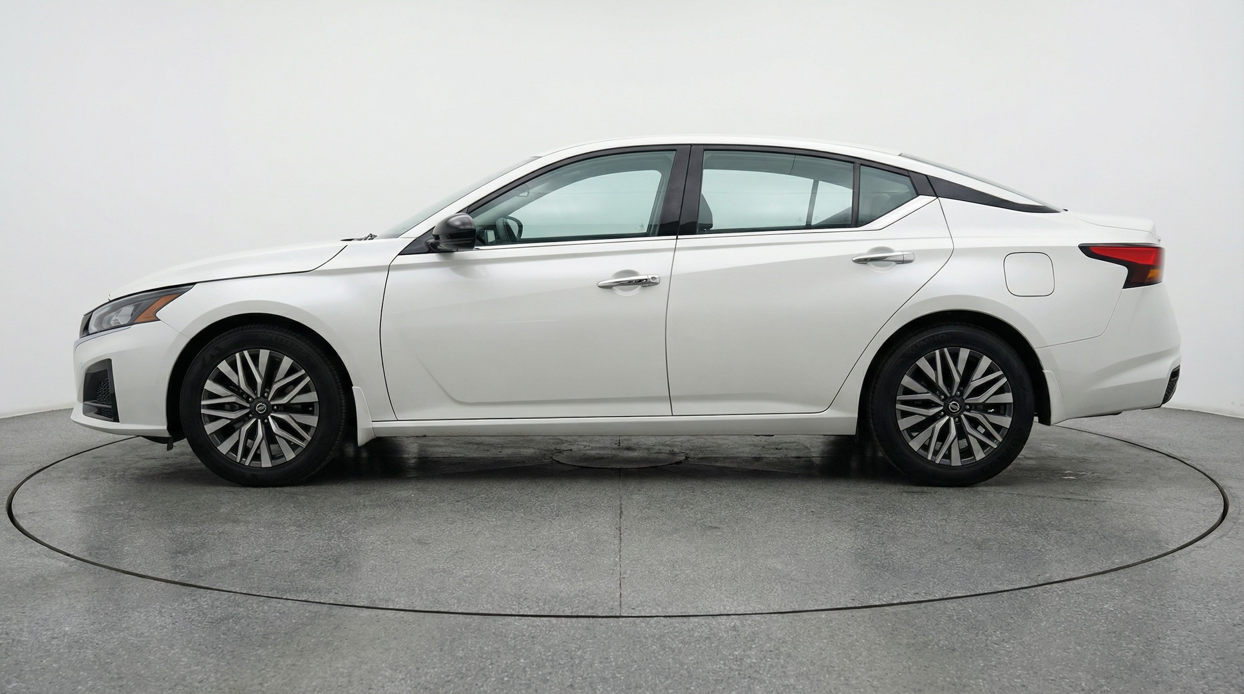 Thumbnail: 2025 Nissan Altima - 4