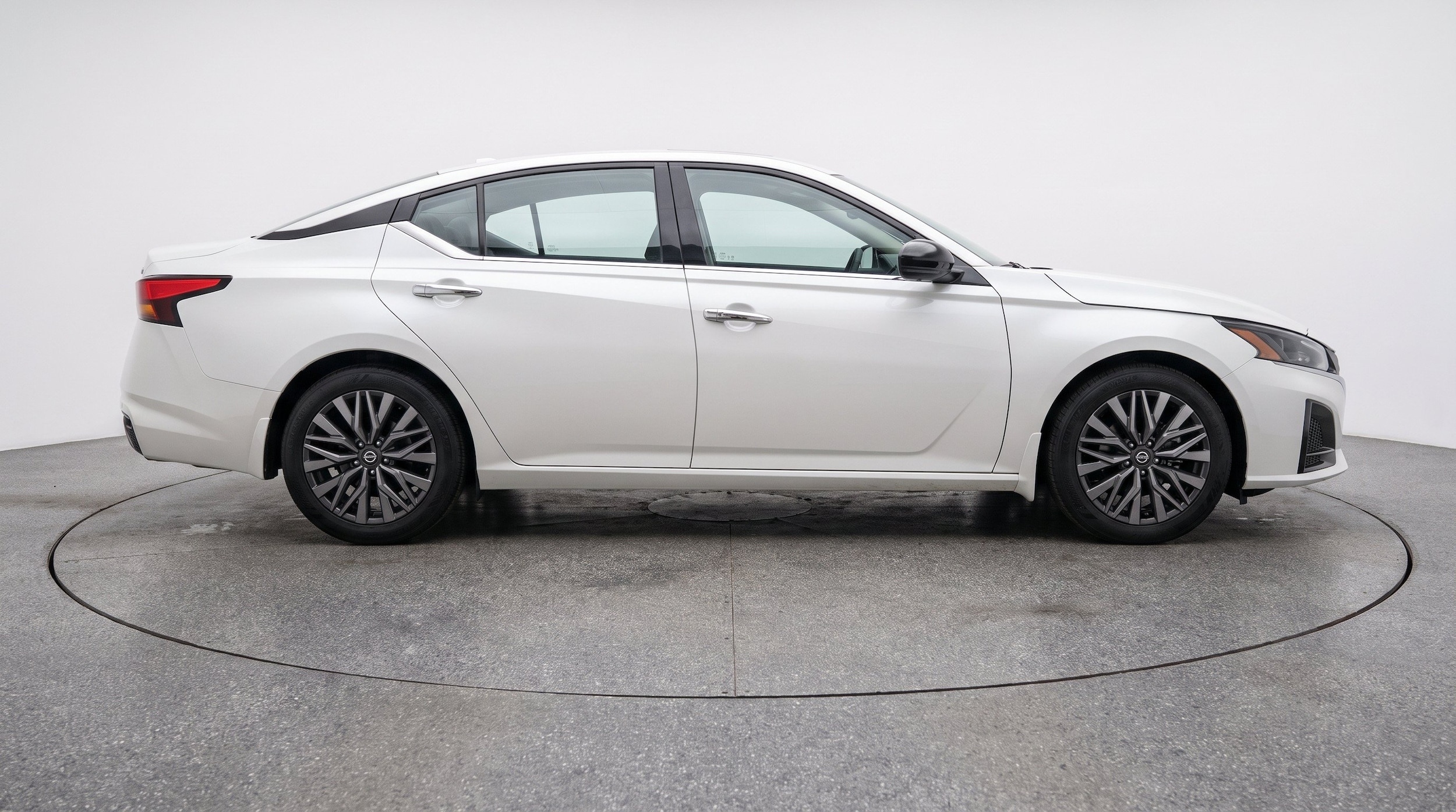 Thumbnail: 2025 Nissan Altima - 10