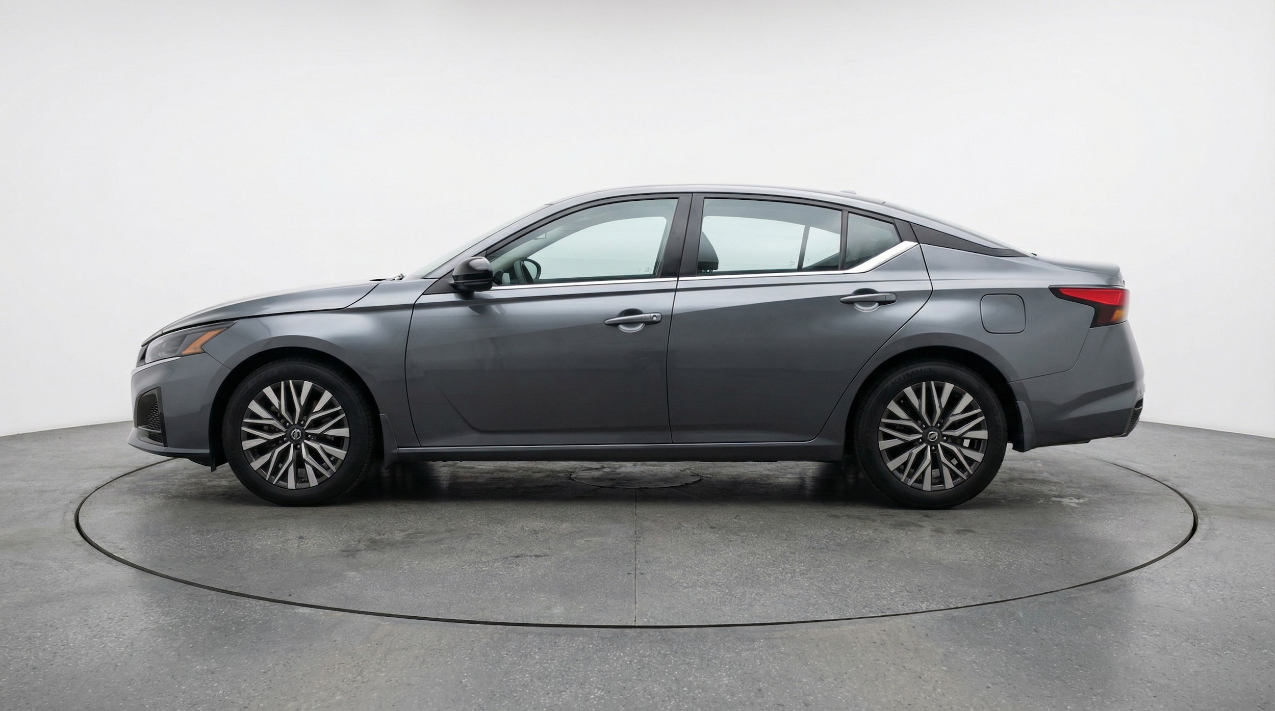 Thumbnail: 2025 Nissan Altima - 4