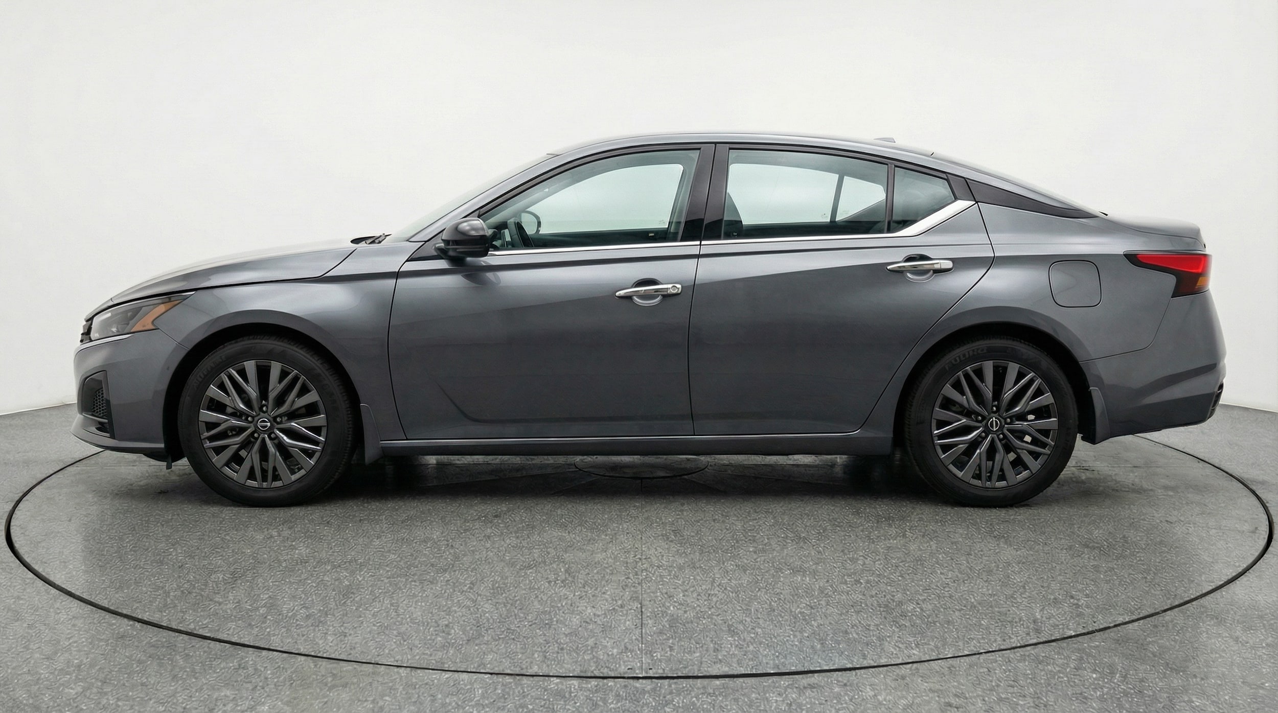 Thumbnail: 2025 Nissan Altima - 4