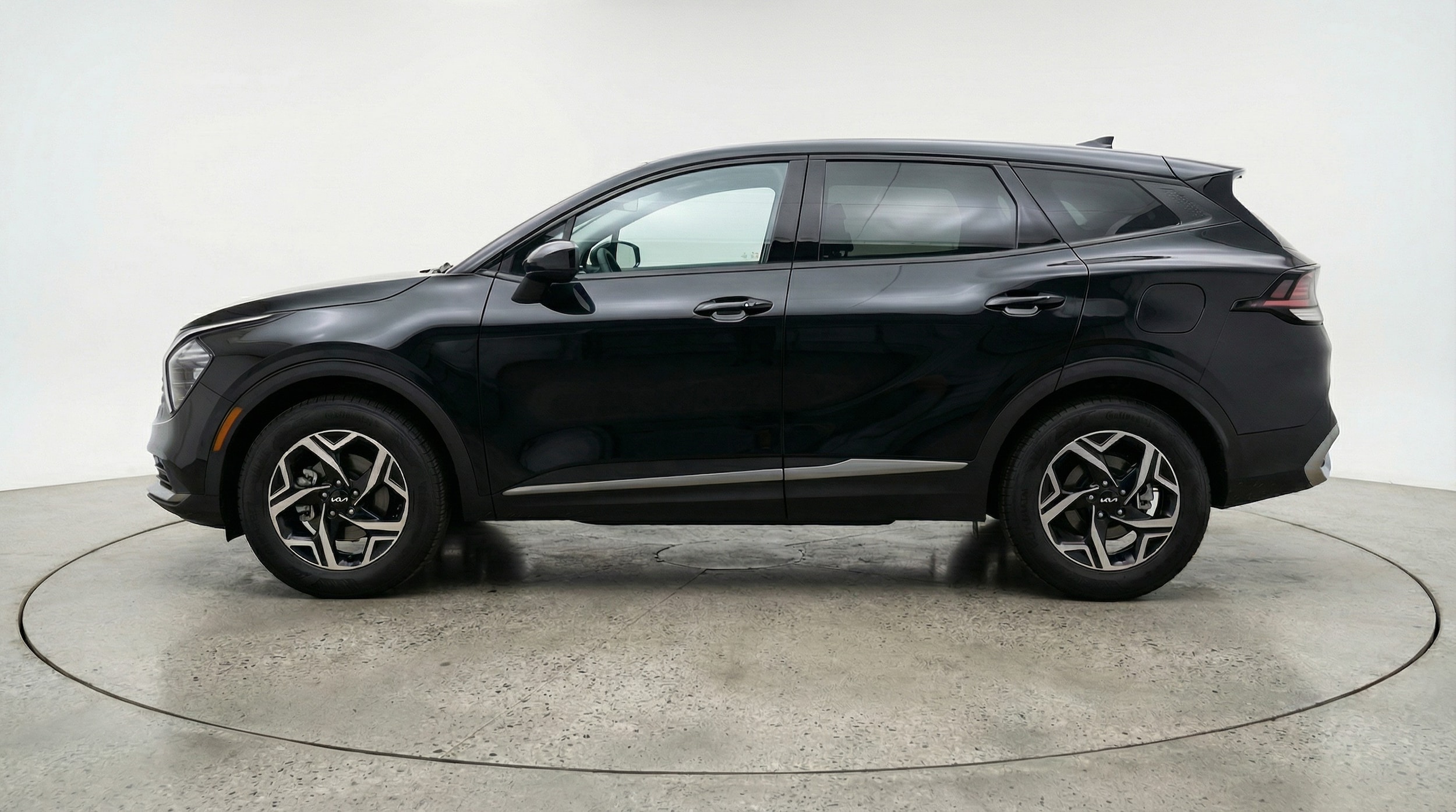 Thumbnail: 2025 Kia Sportage - 4