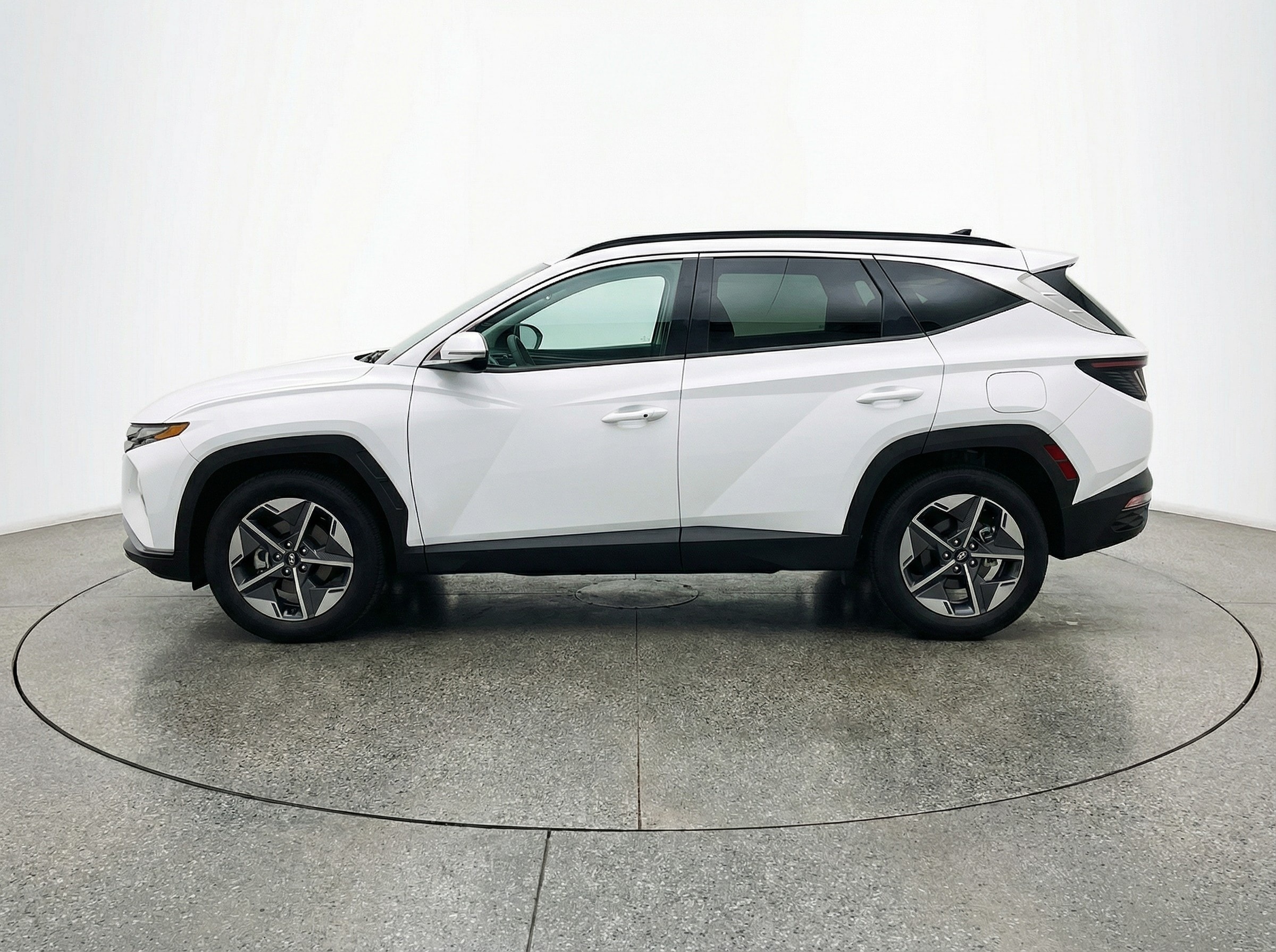 Thumbnail: 2025 Hyundai Tucson - 4