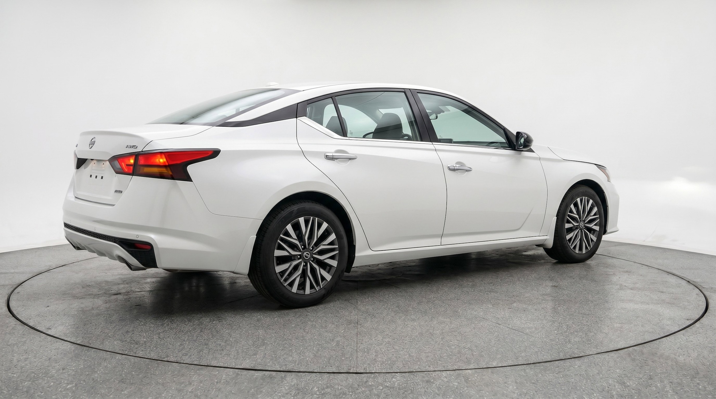Thumbnail: 2025 Nissan Altima - 9