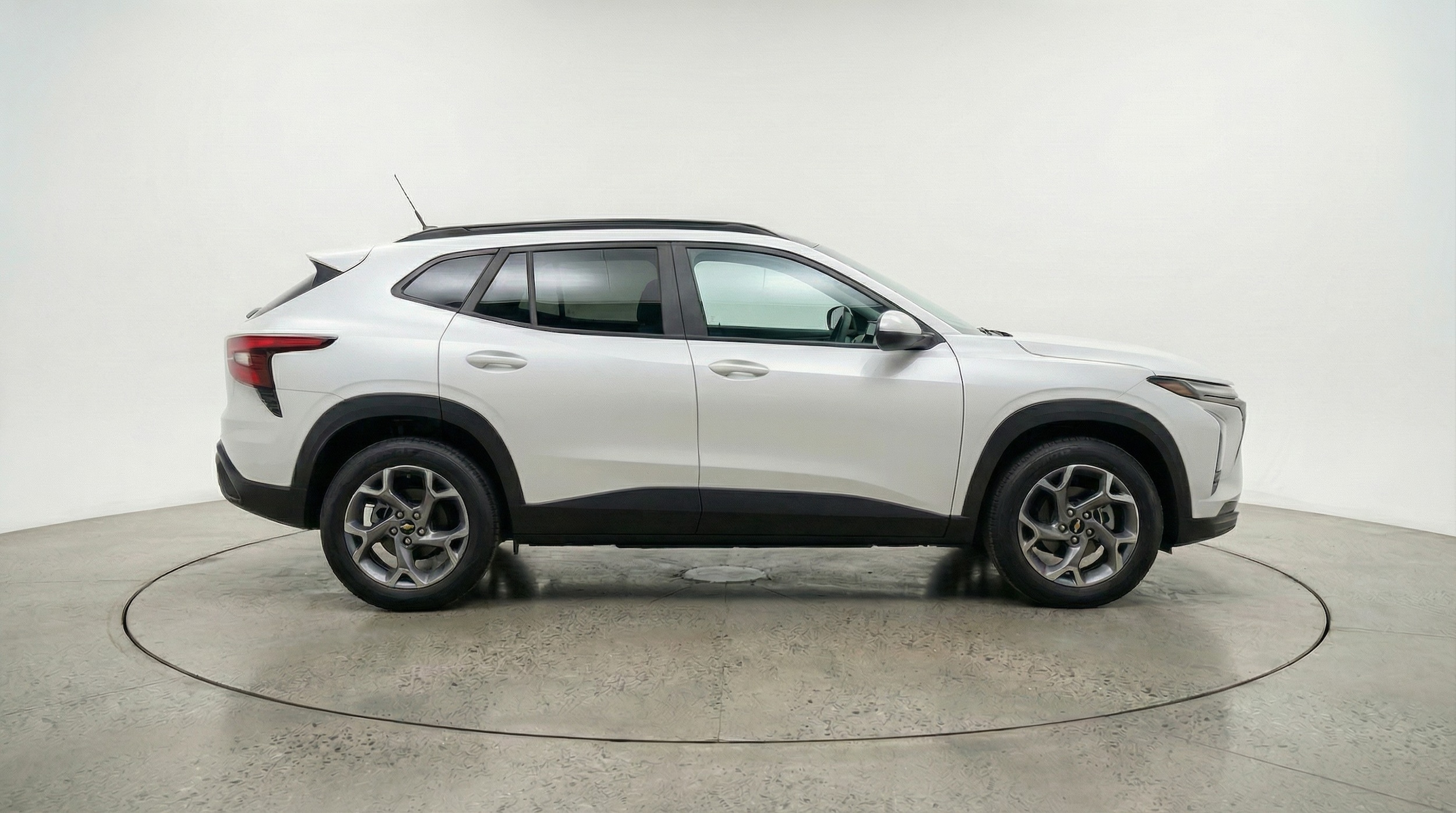 Thumbnail: 2025 Chevrolet Trax - 8