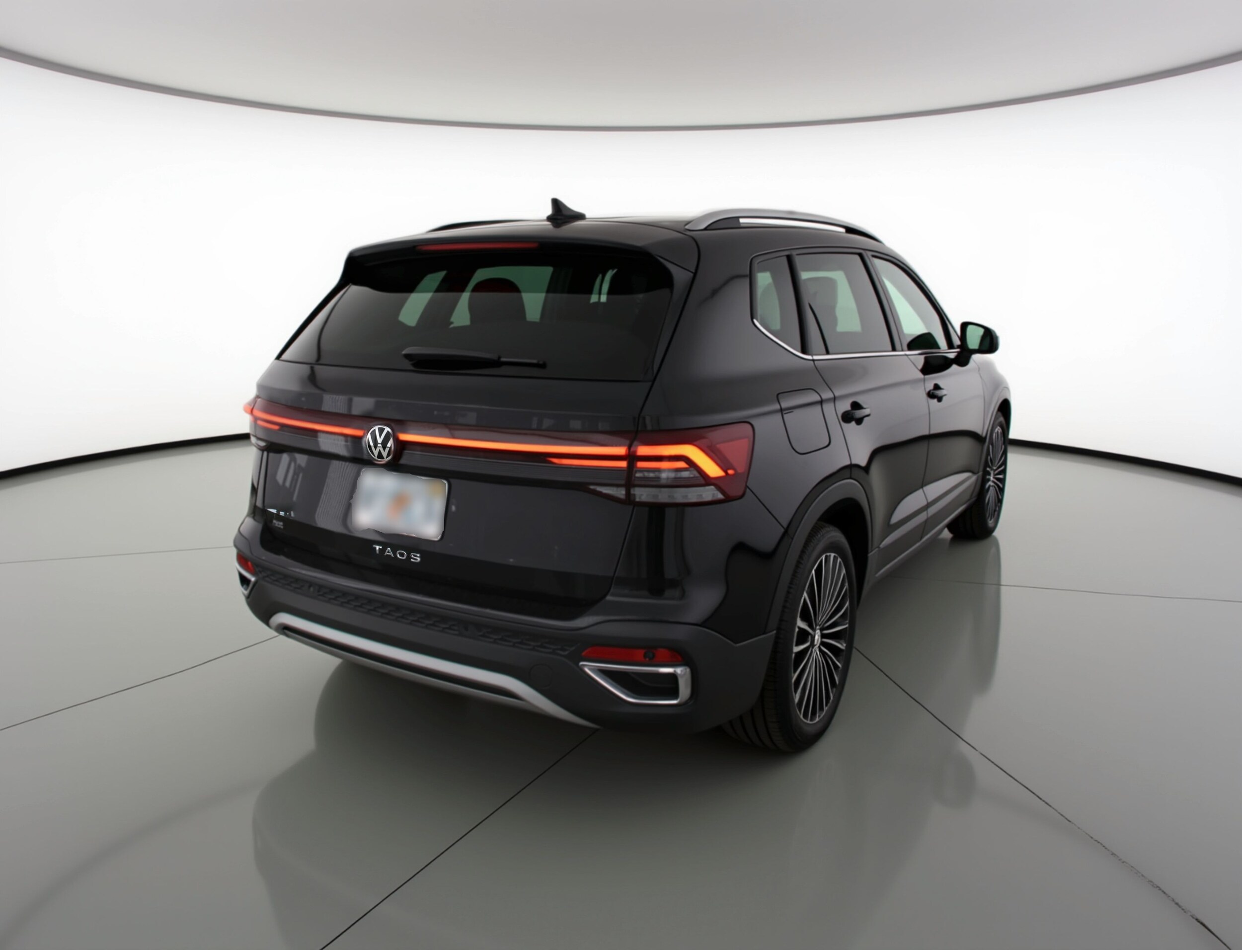 Thumbnail: 2025 Volkswagen Taos - 7