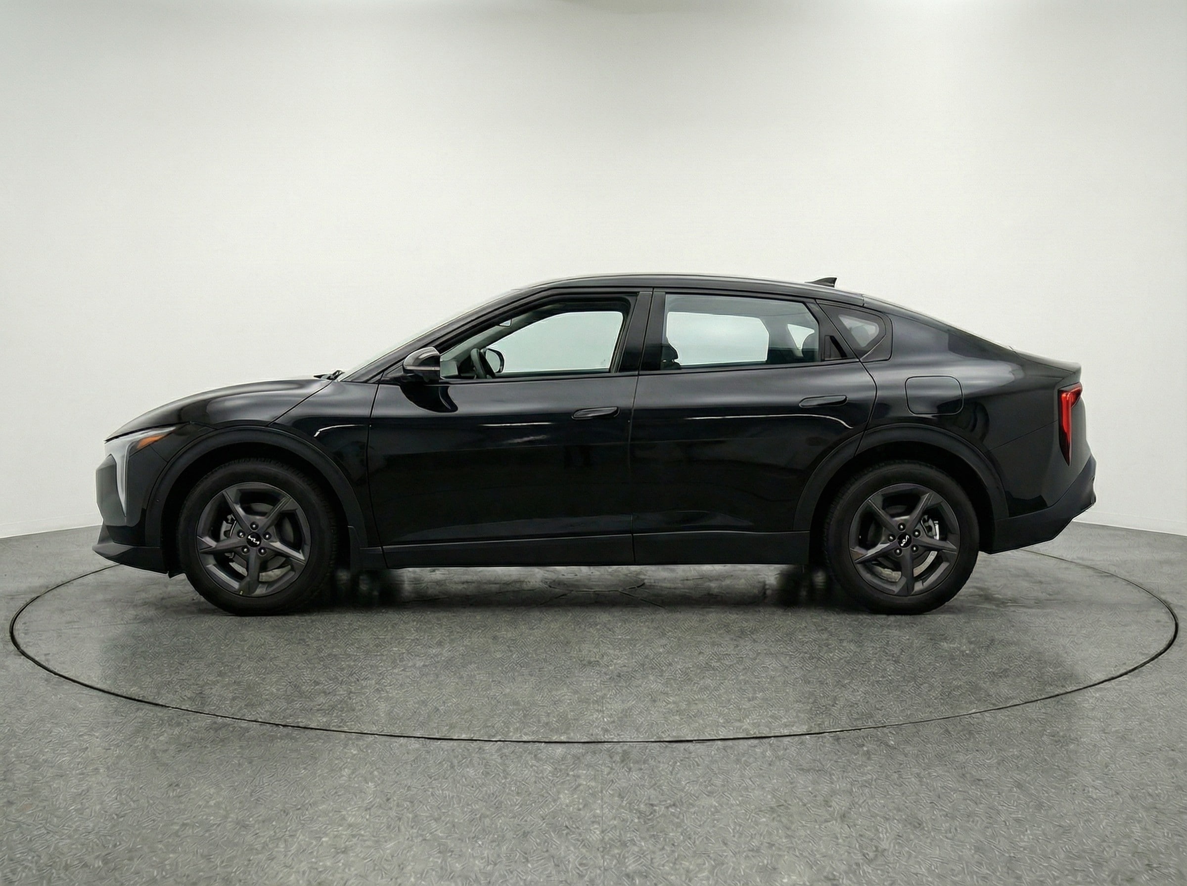 Thumbnail: 2025 Kia K4 - 4