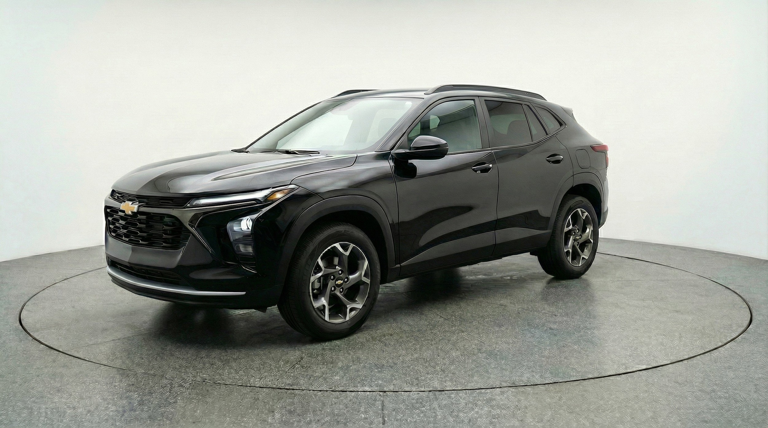 Thumbnail: 2025 Chevrolet Trax - 3