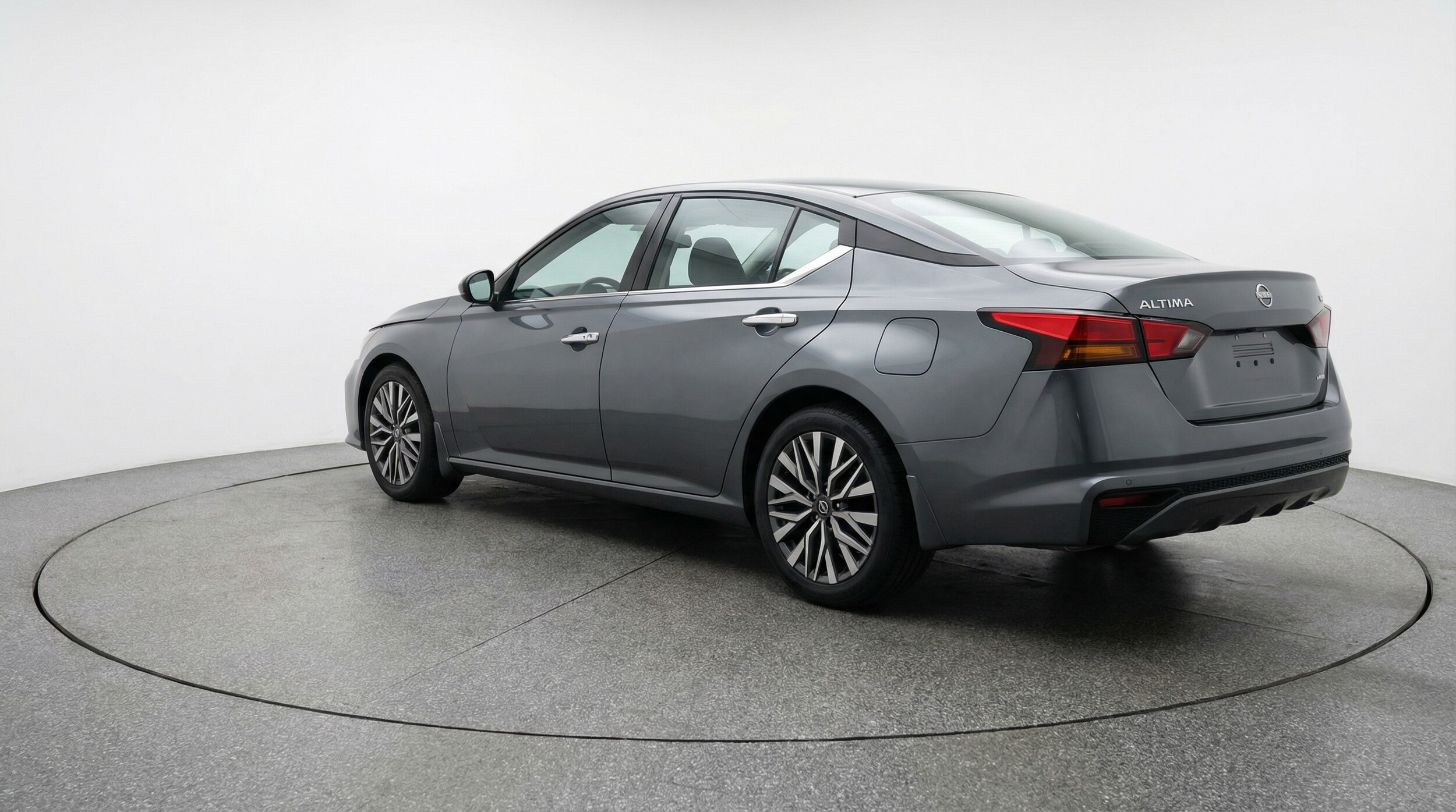 Thumbnail: 2025 Nissan Altima - 5