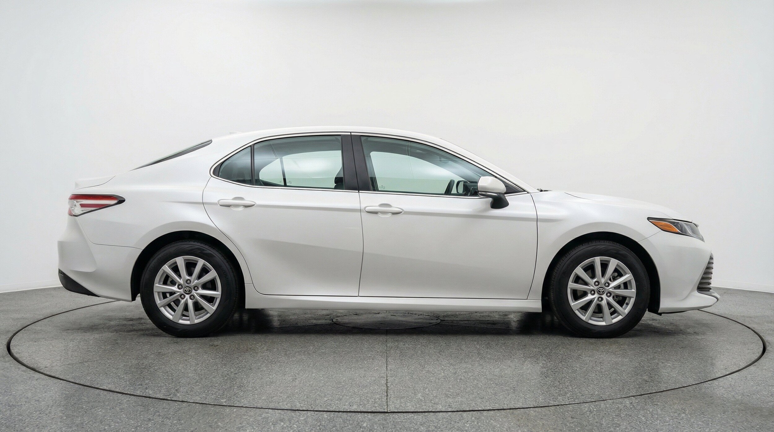 Thumbnail: 2025 Toyota Camry - 11