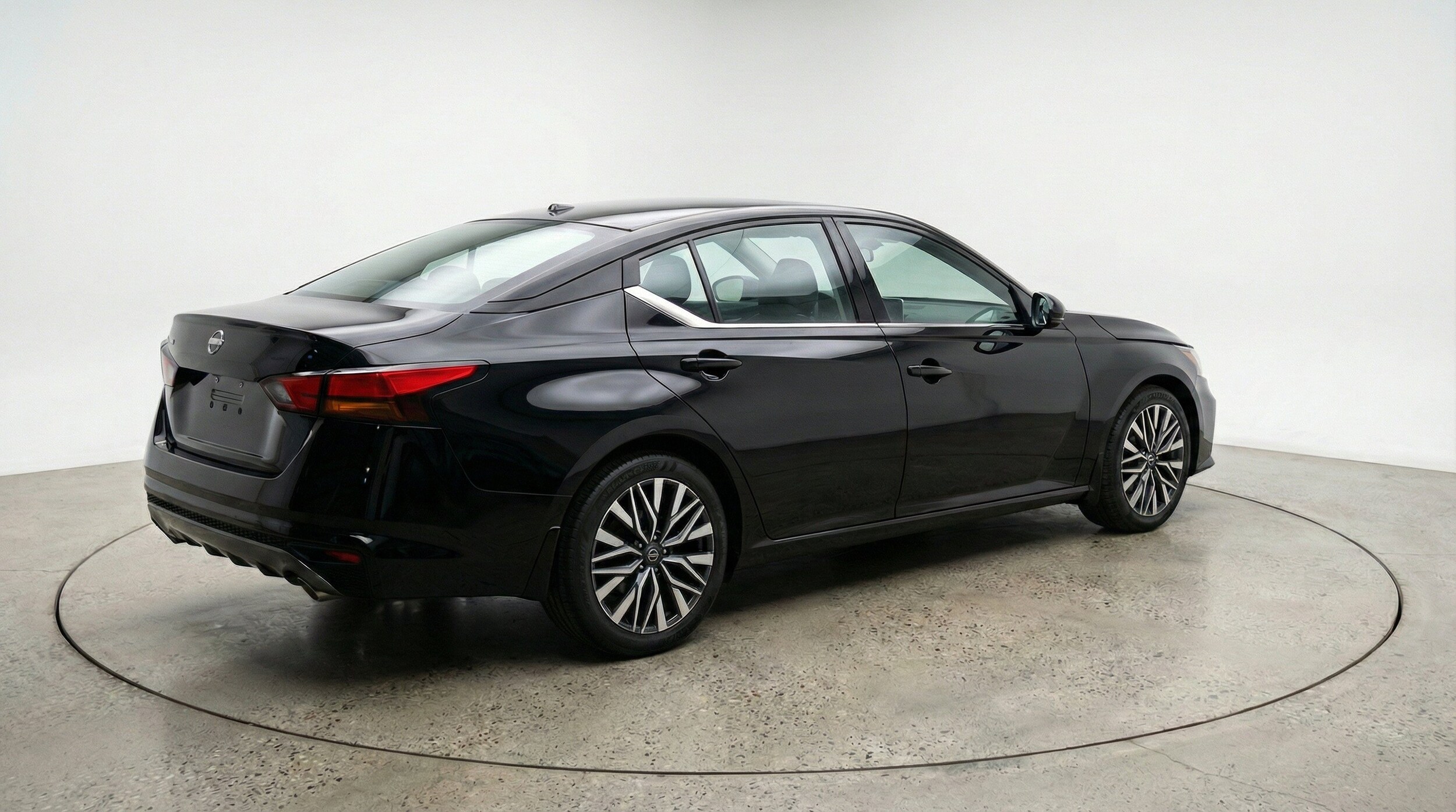 Thumbnail: 2025 Nissan Altima - 9