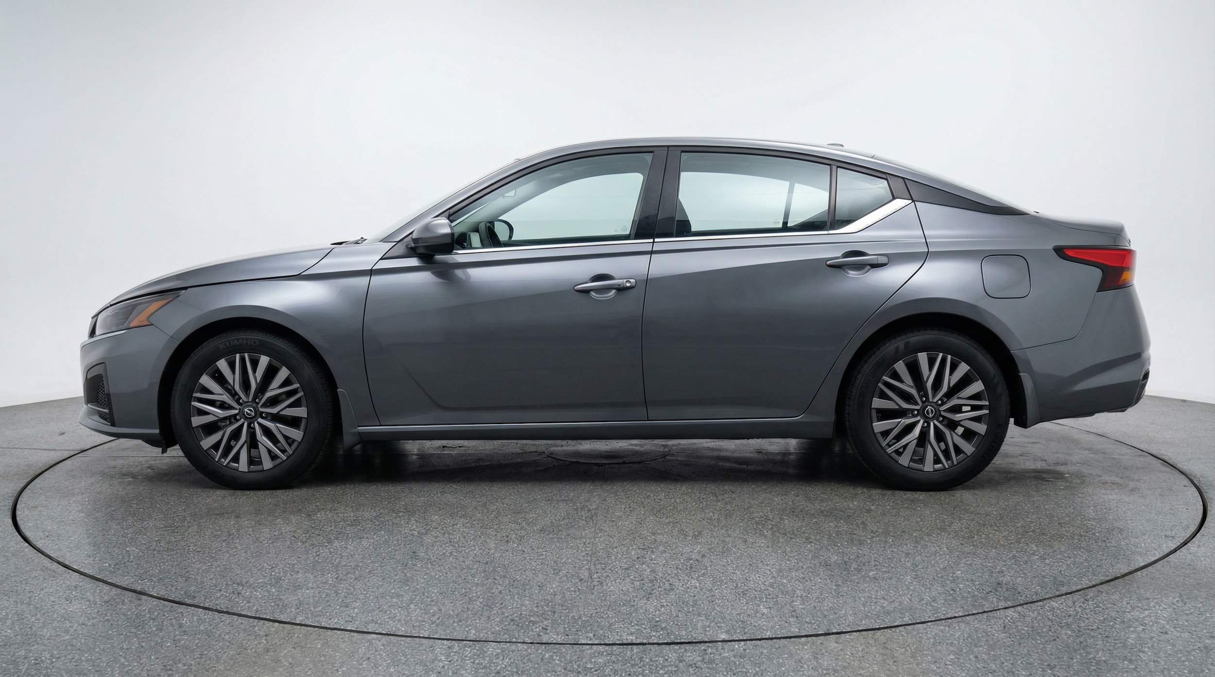 Thumbnail: 2025 Nissan Altima - 4