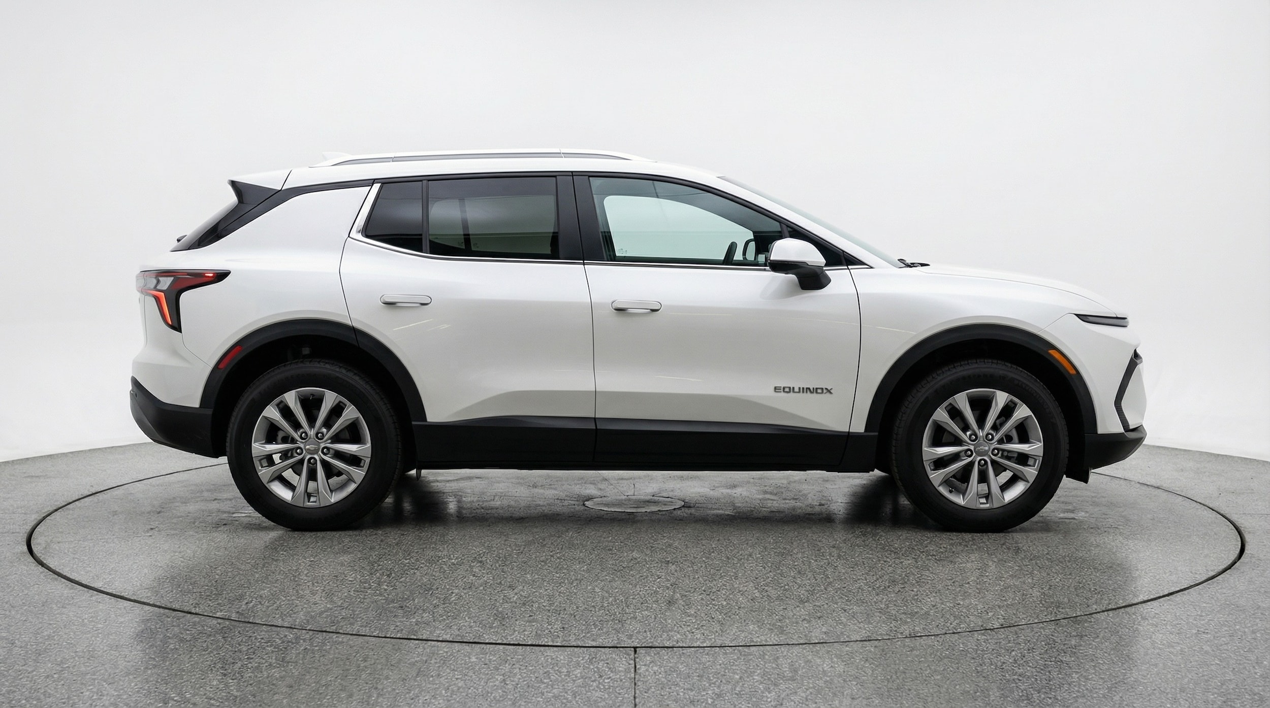 Thumbnail: 2025 Chevrolet Equinox - 8