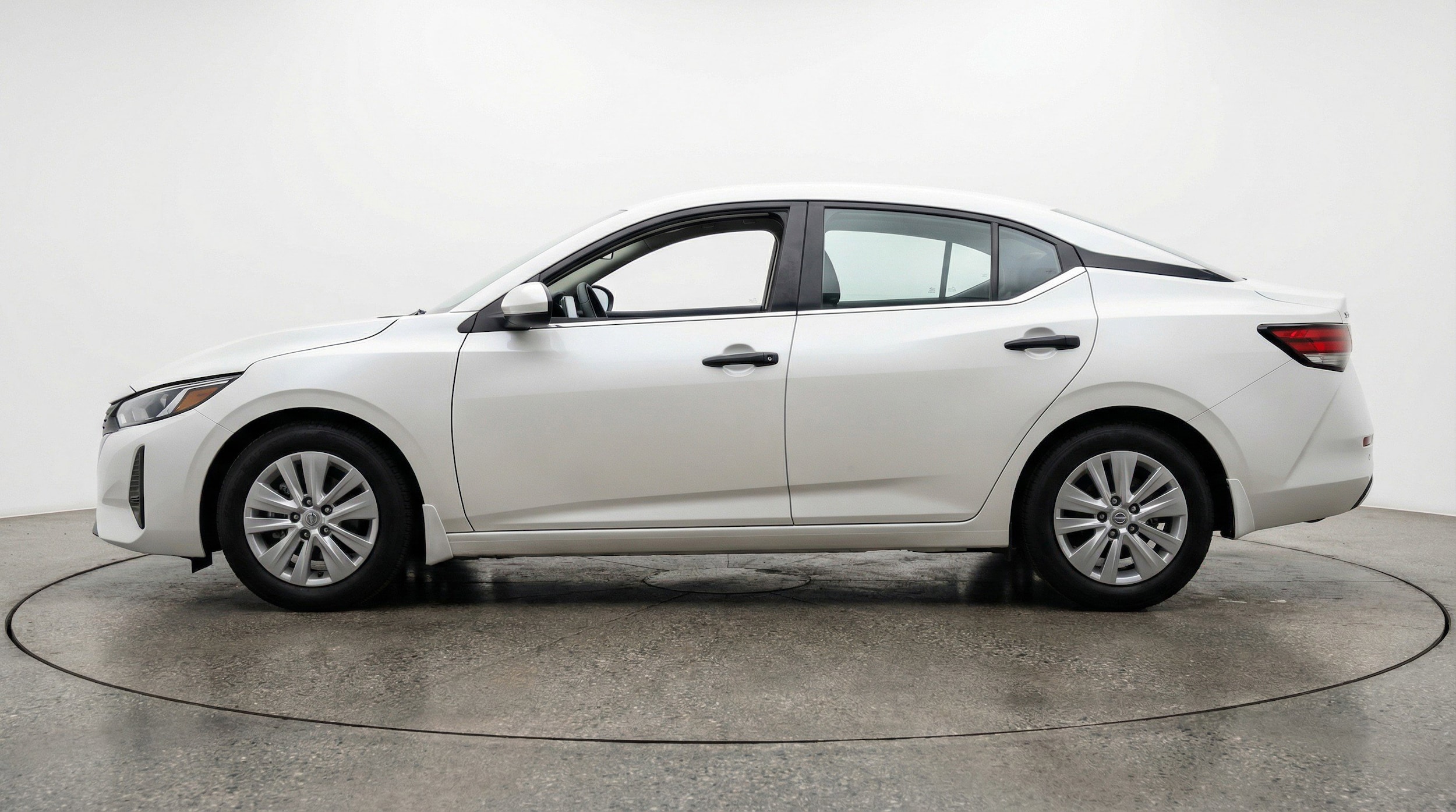 Thumbnail: 2025 Nissan Sentra - 5
