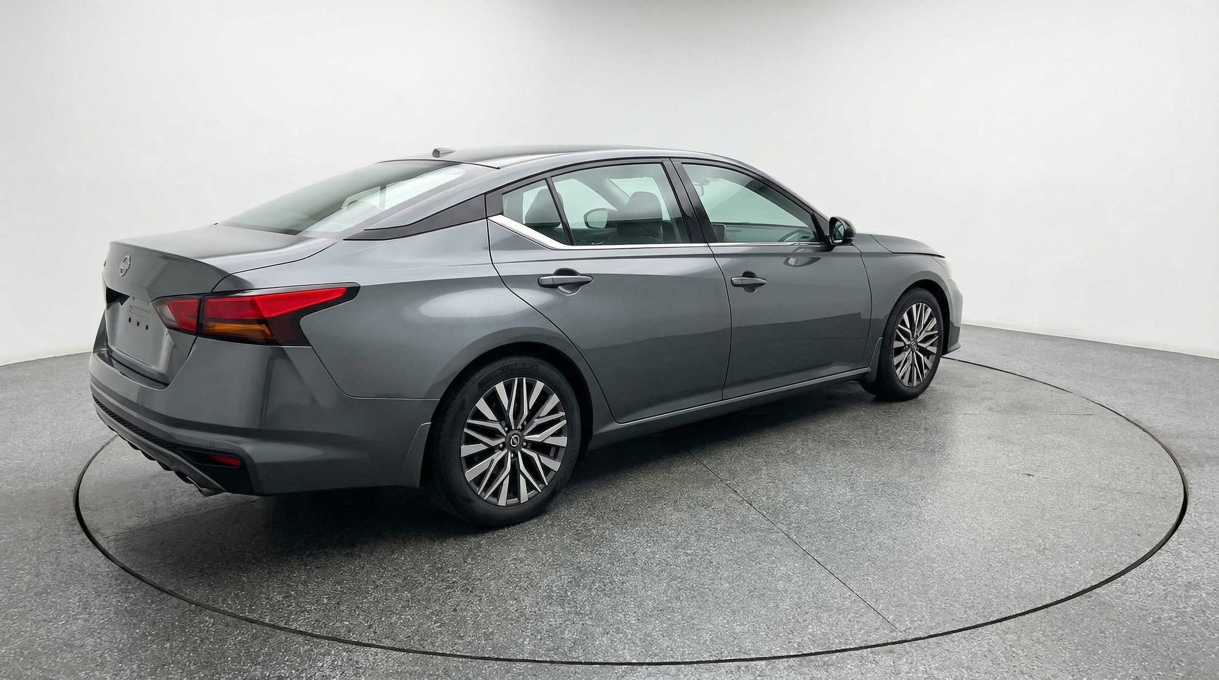 Thumbnail: 2025 Nissan Altima - 9