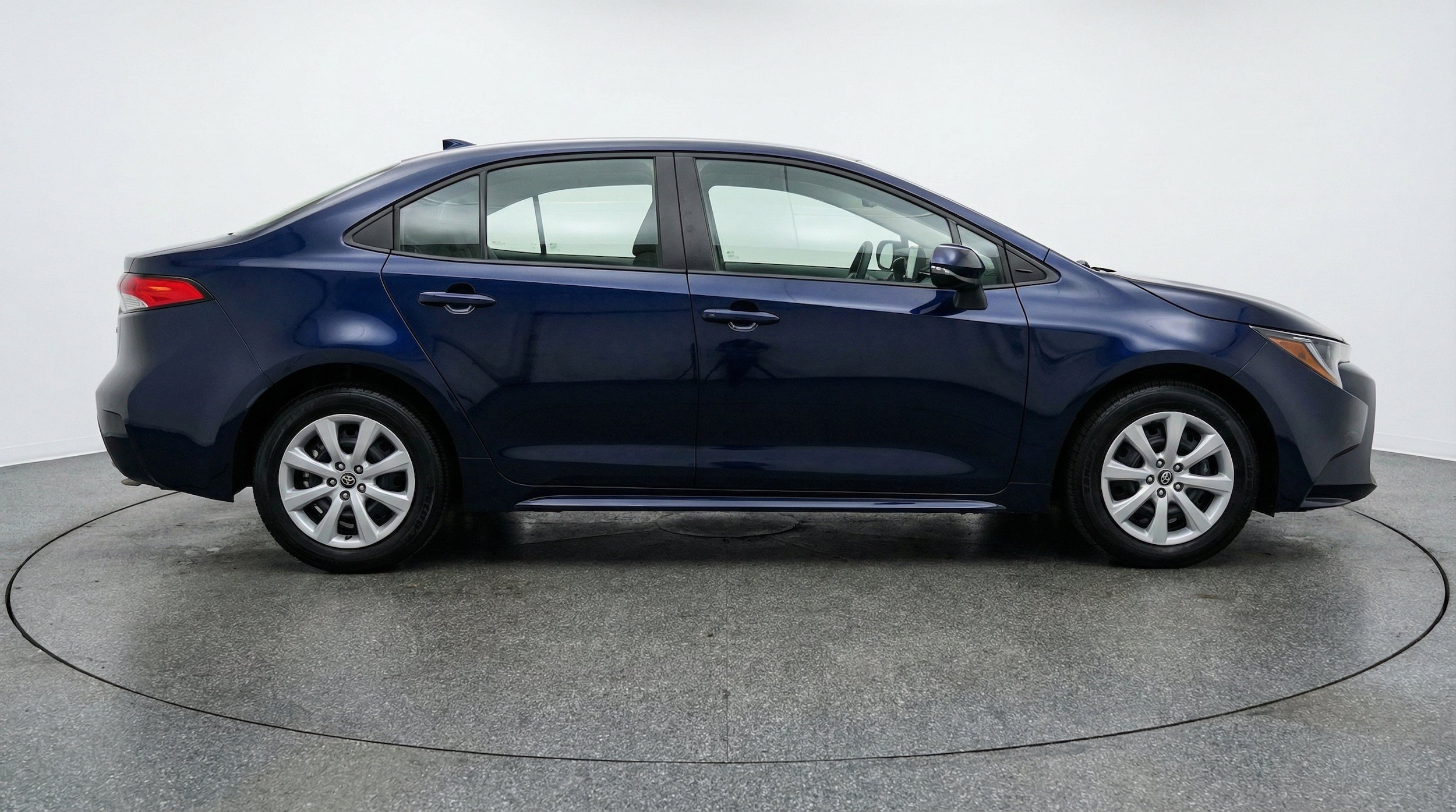 Thumbnail: 2025 Toyota Corolla - 11