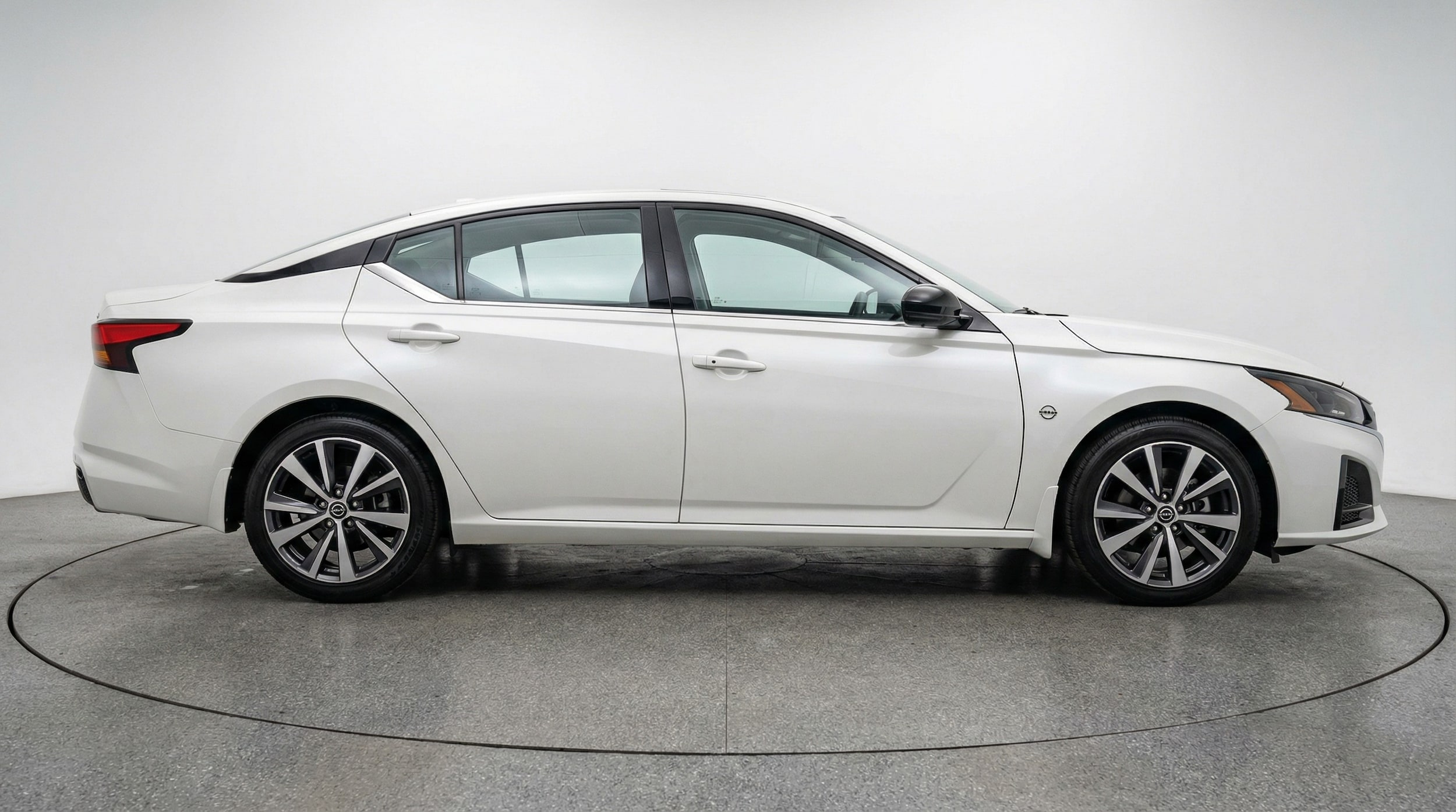 Thumbnail: 2025 Nissan Altima - 8