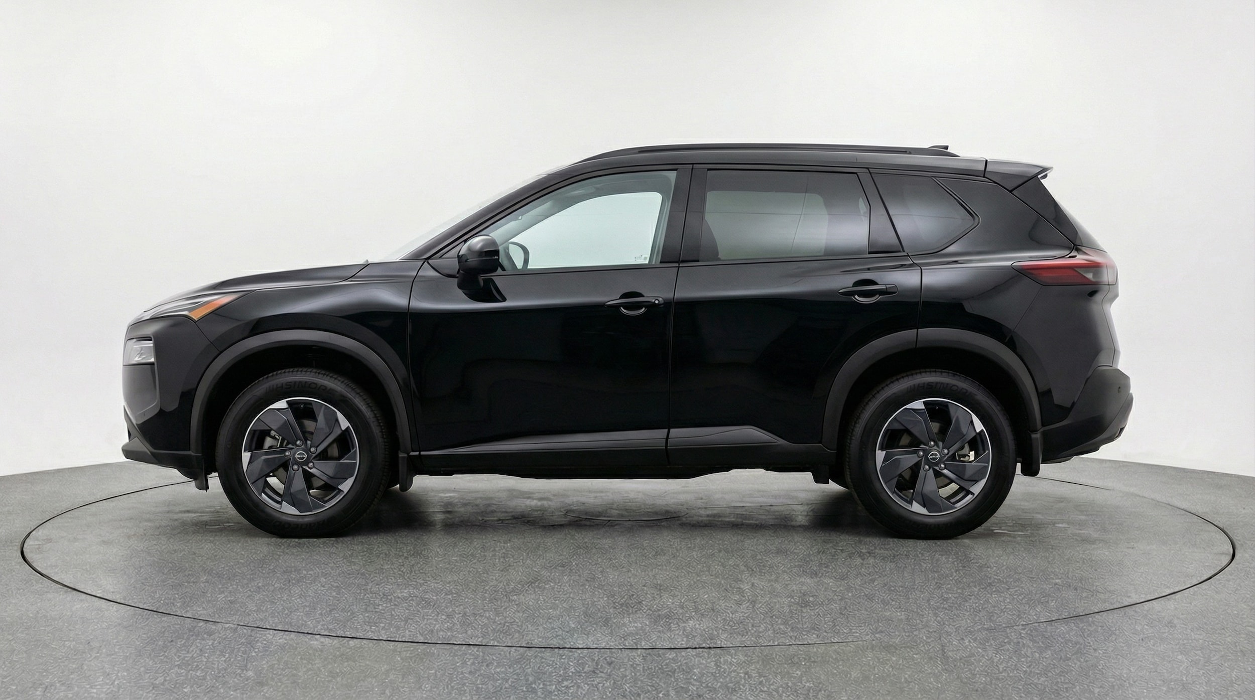 Thumbnail: 2025 Nissan Rogue - 4