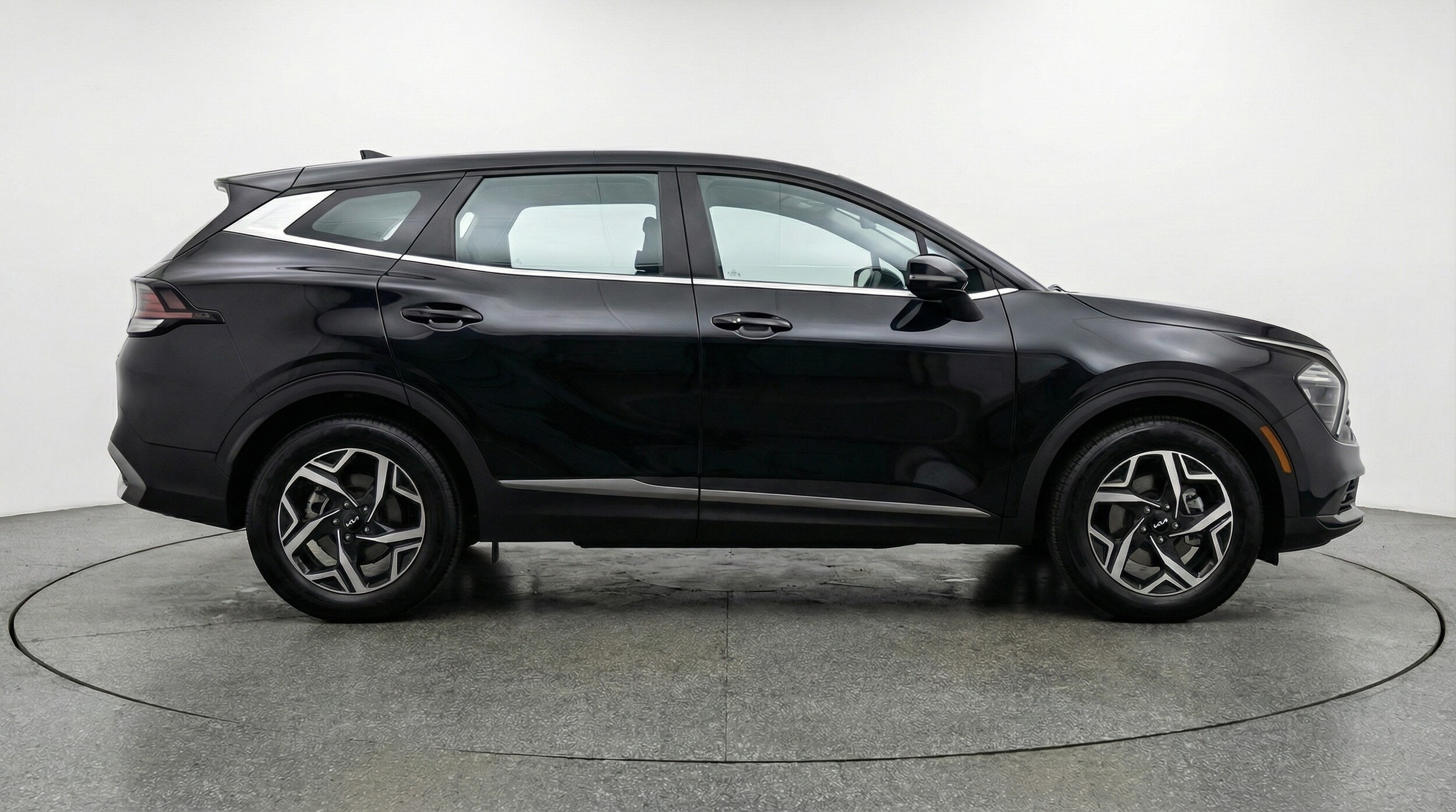 Thumbnail: 2025 Kia Sportage - 8