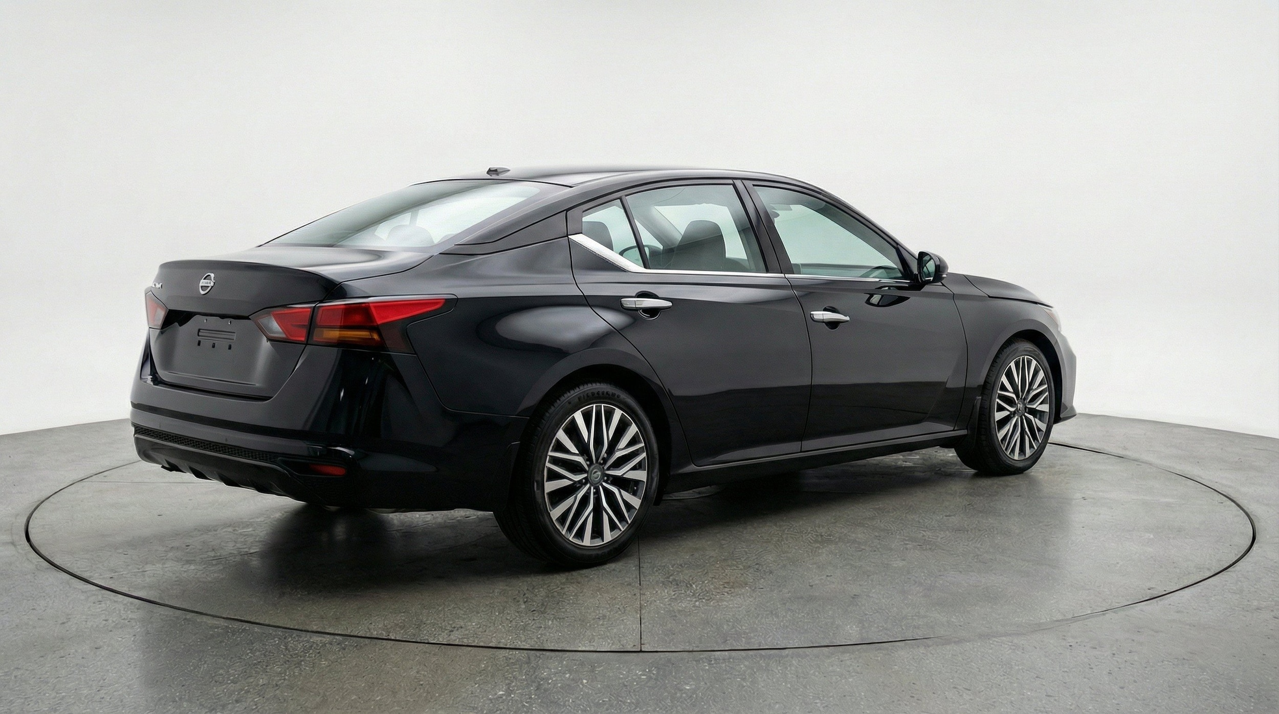Thumbnail: 2025 Nissan Altima - 9