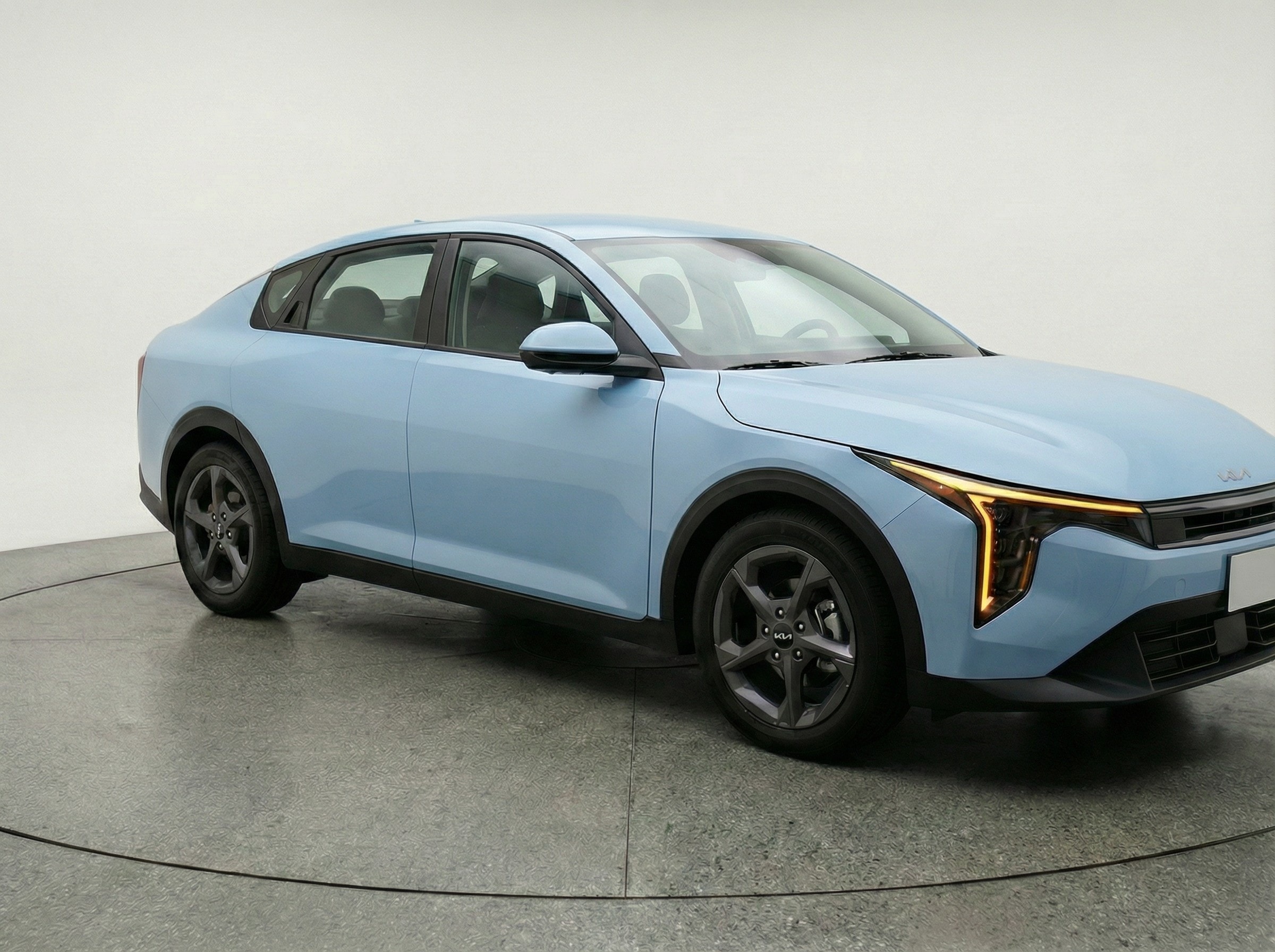 Thumbnail: 2025 Kia K4 - 1