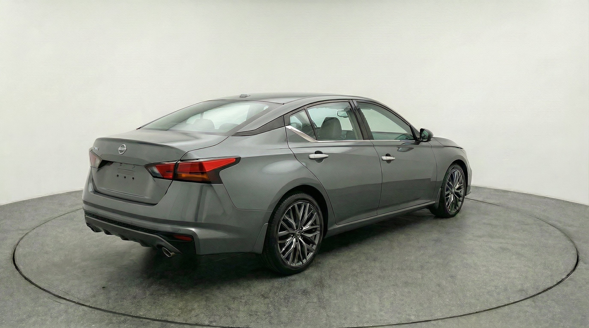 Thumbnail: 2025 Nissan Altima - 9