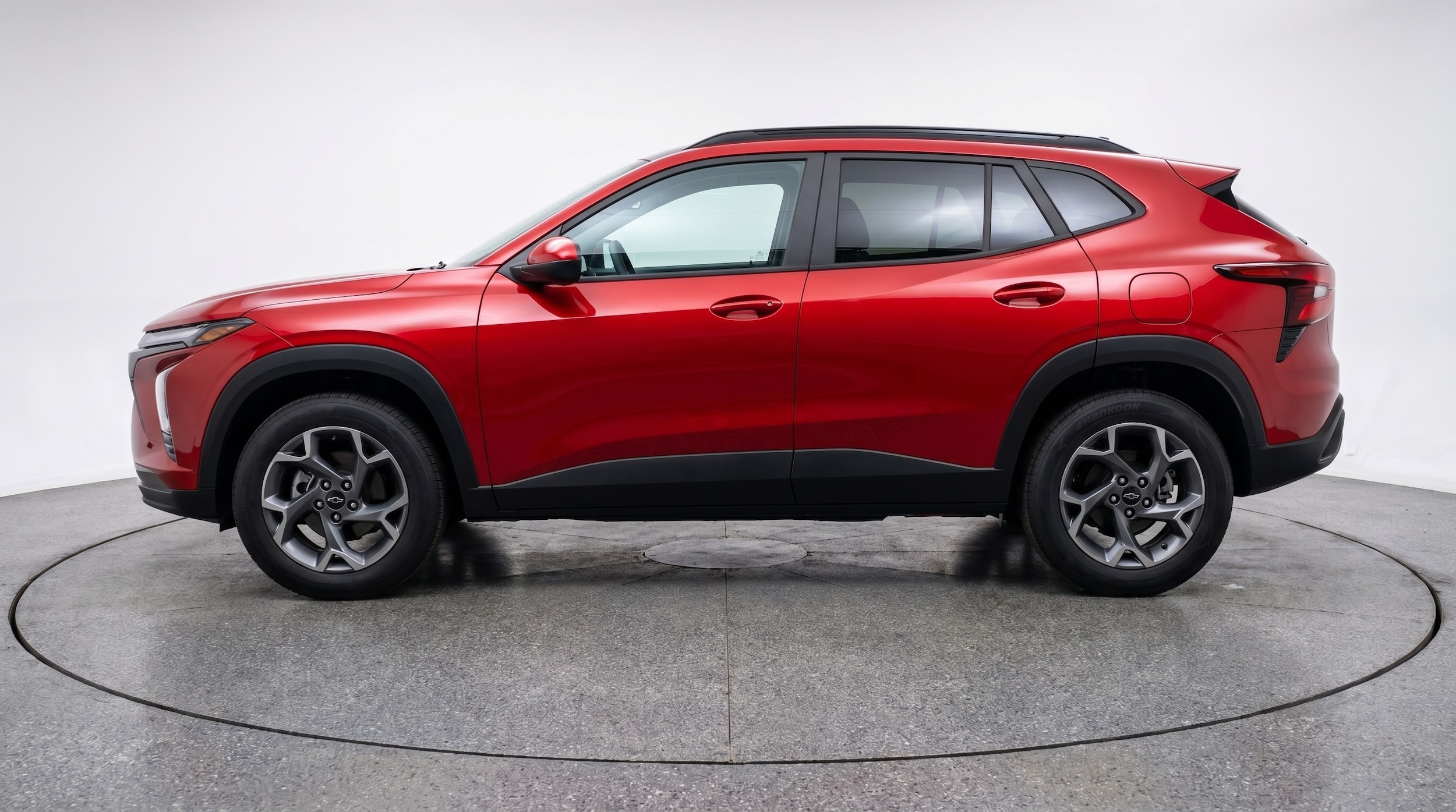 Thumbnail: 2025 Chevrolet Trax - 4