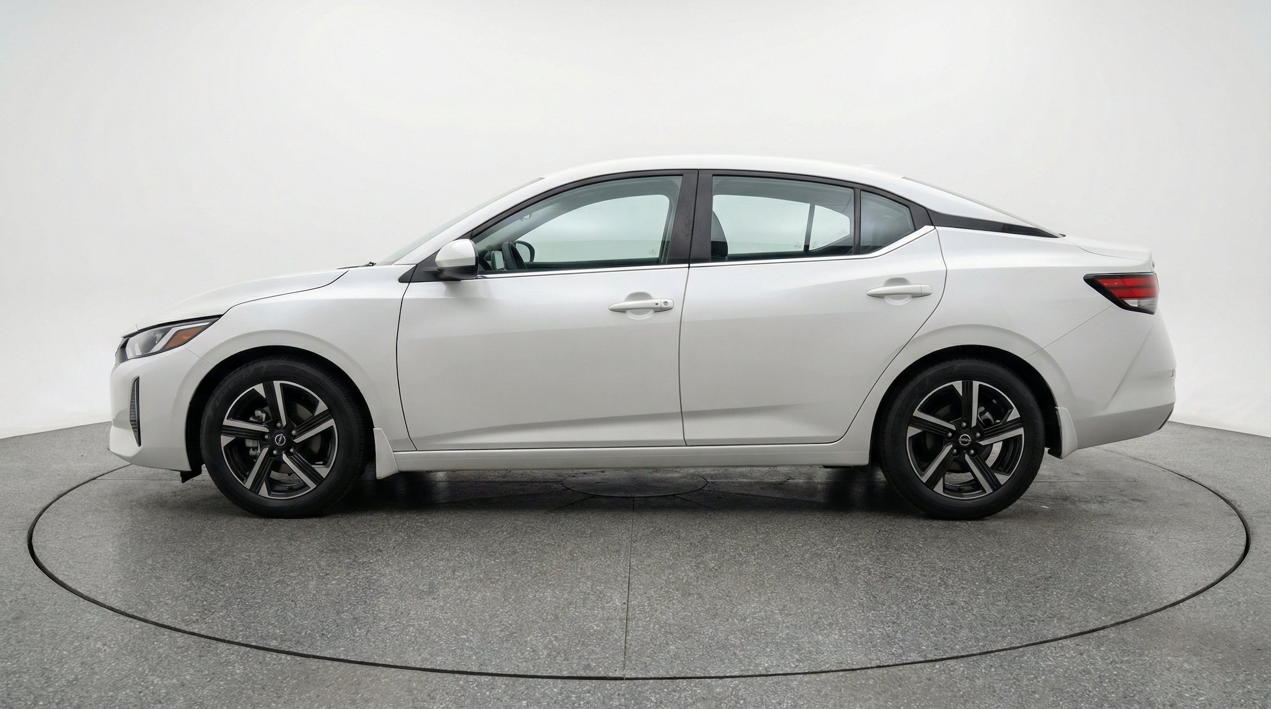 Thumbnail: 2025 Nissan Sentra - 5