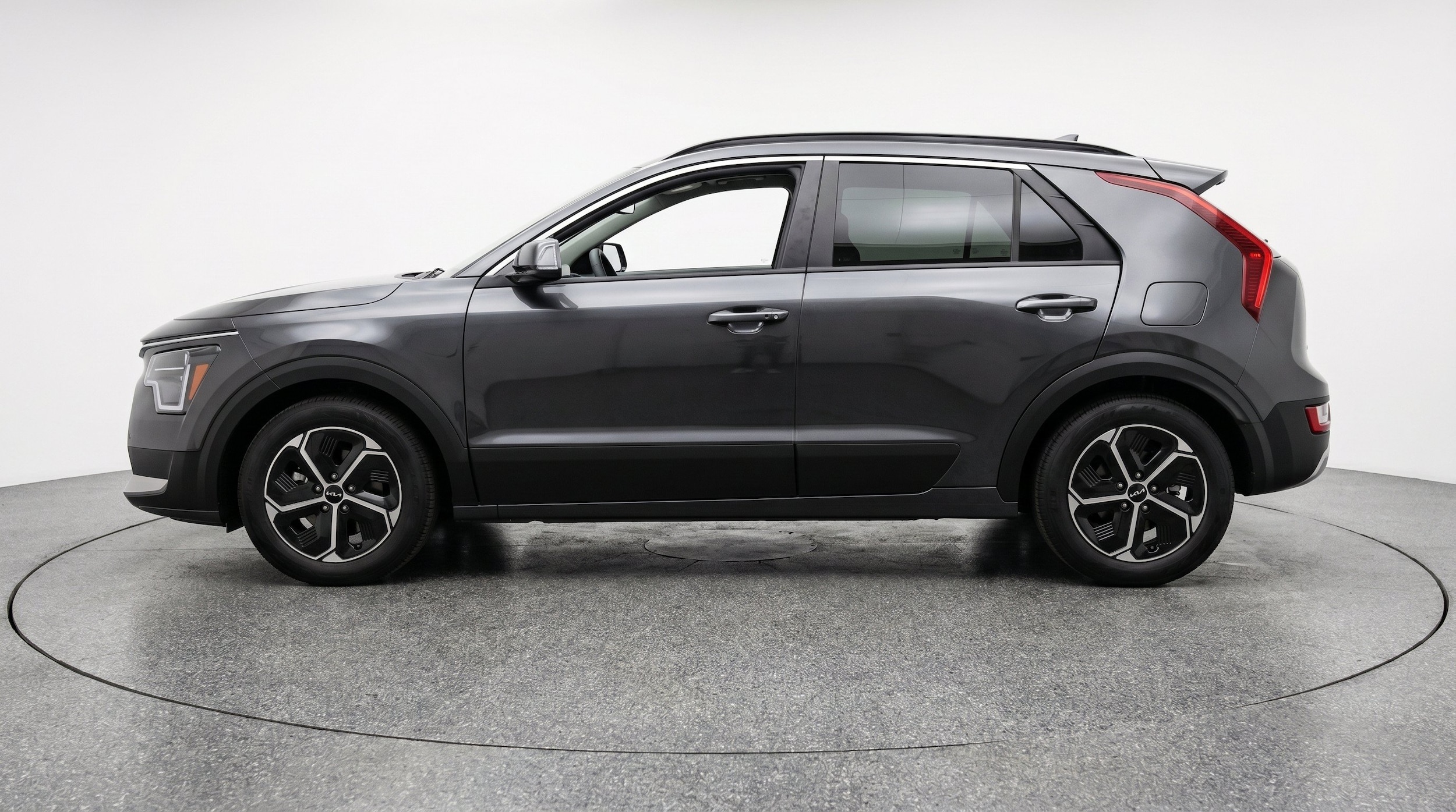 Thumbnail: 2026 Kia Niro - 5