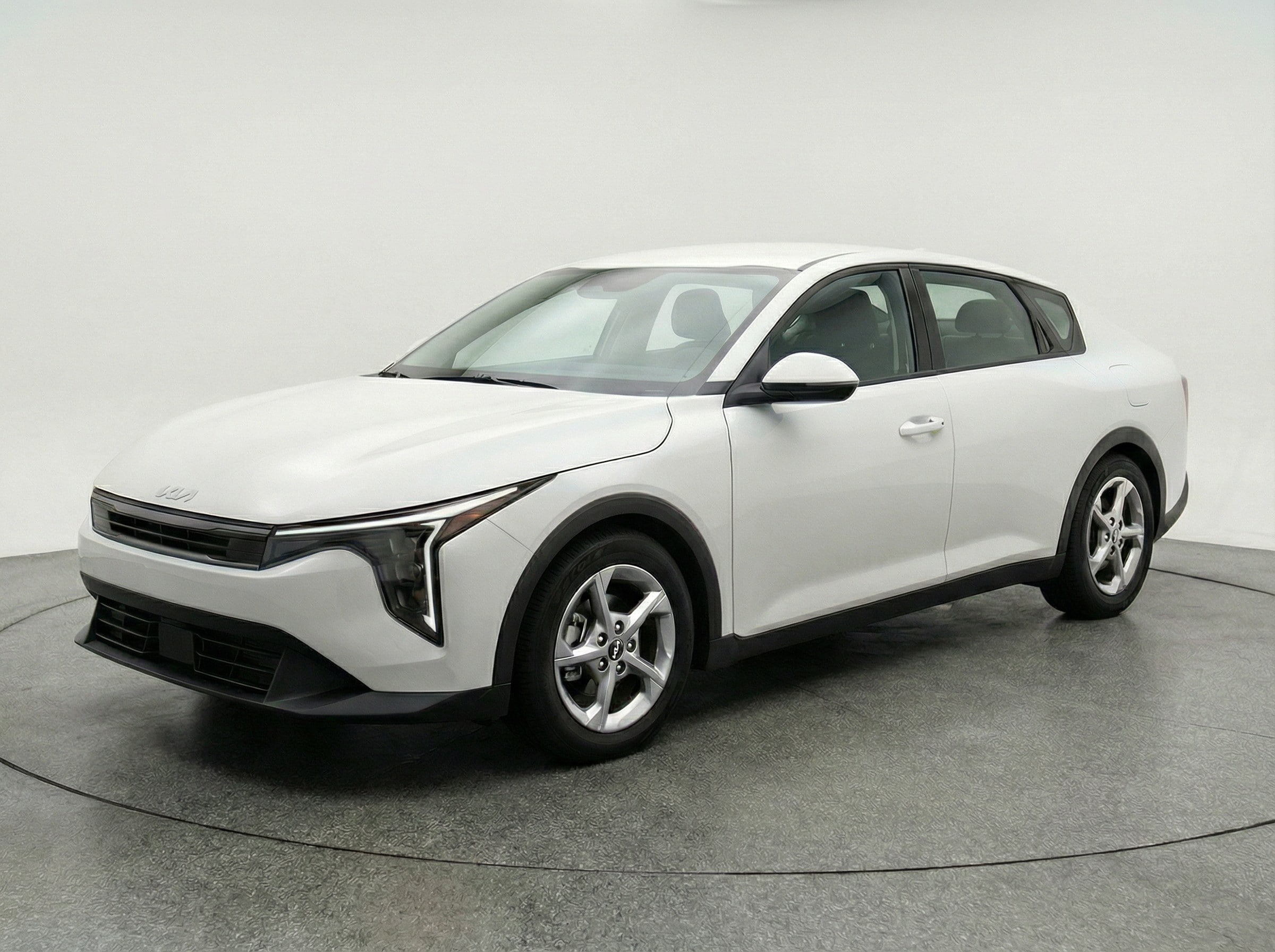 Thumbnail: 2025 Kia K4 - 3