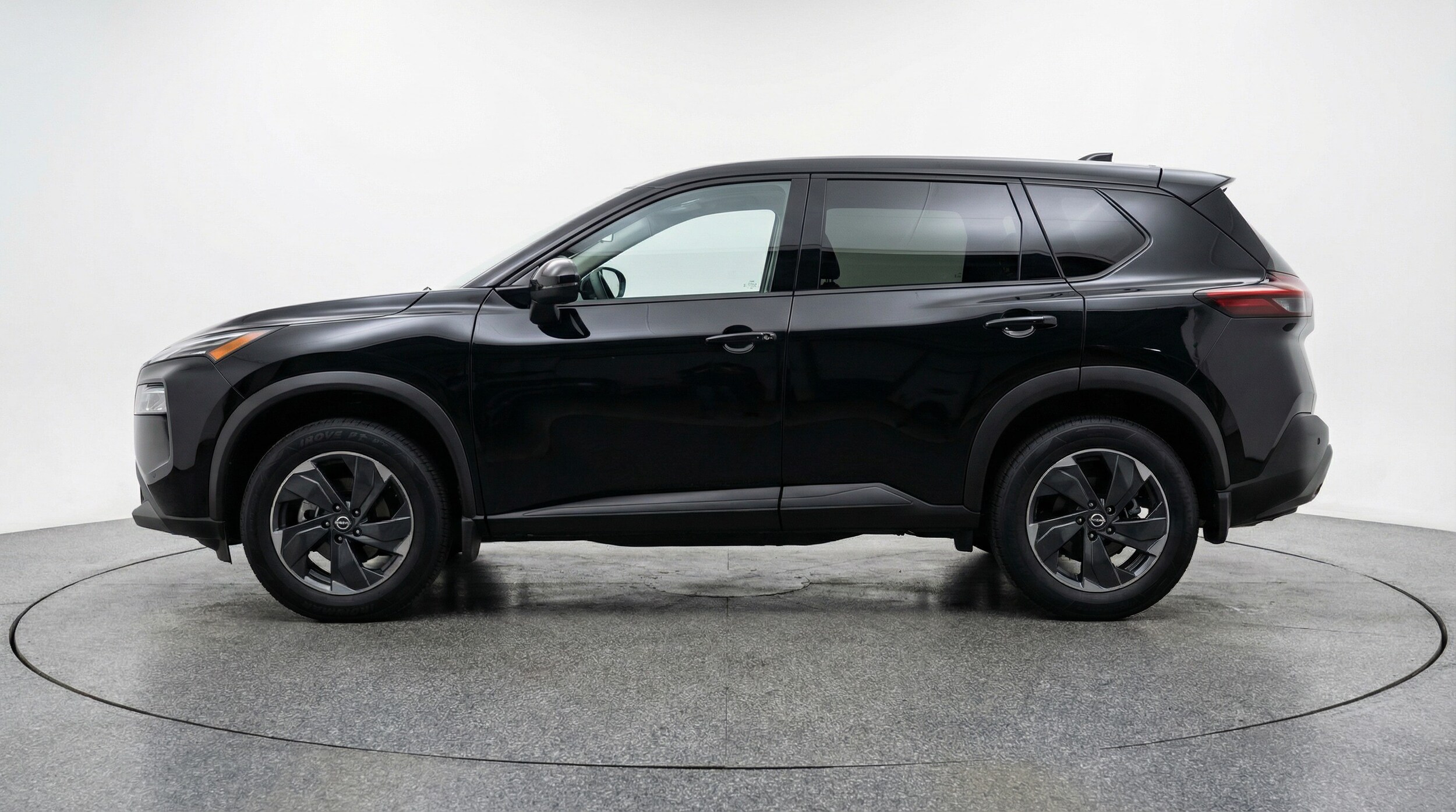 Thumbnail: 2025 Nissan Rogue - 4