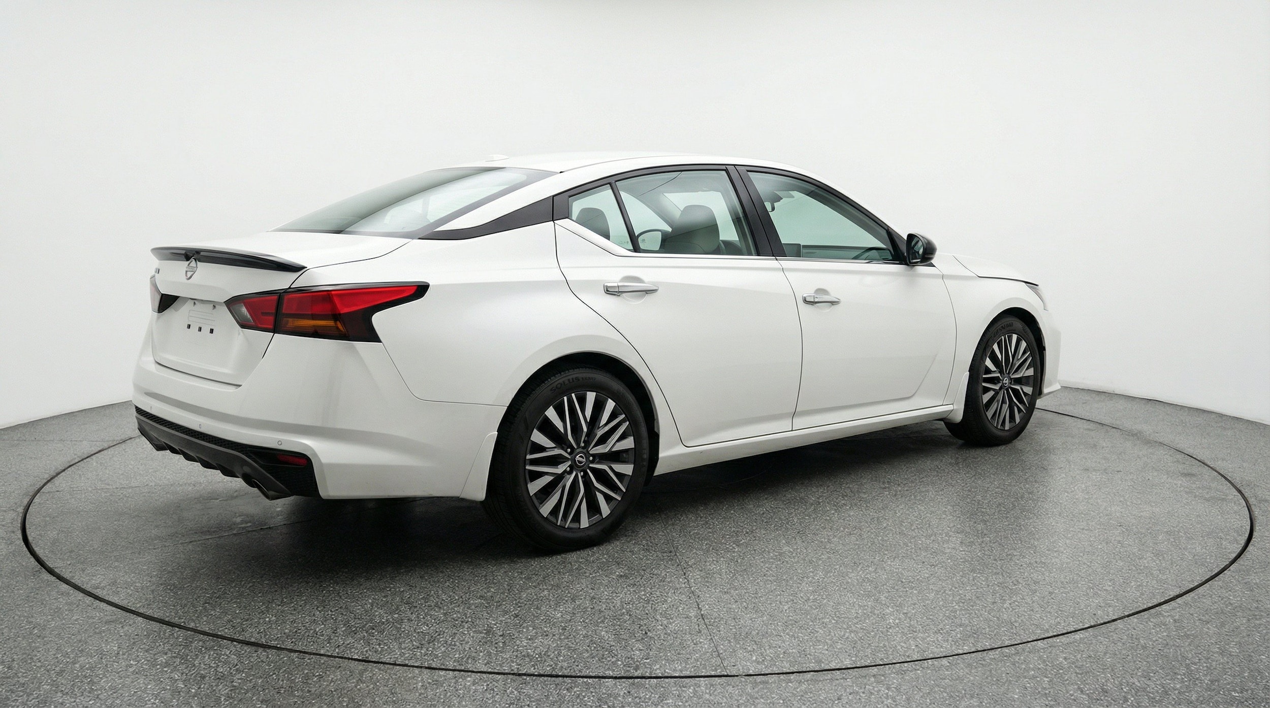 Thumbnail: 2025 Nissan Altima - 9