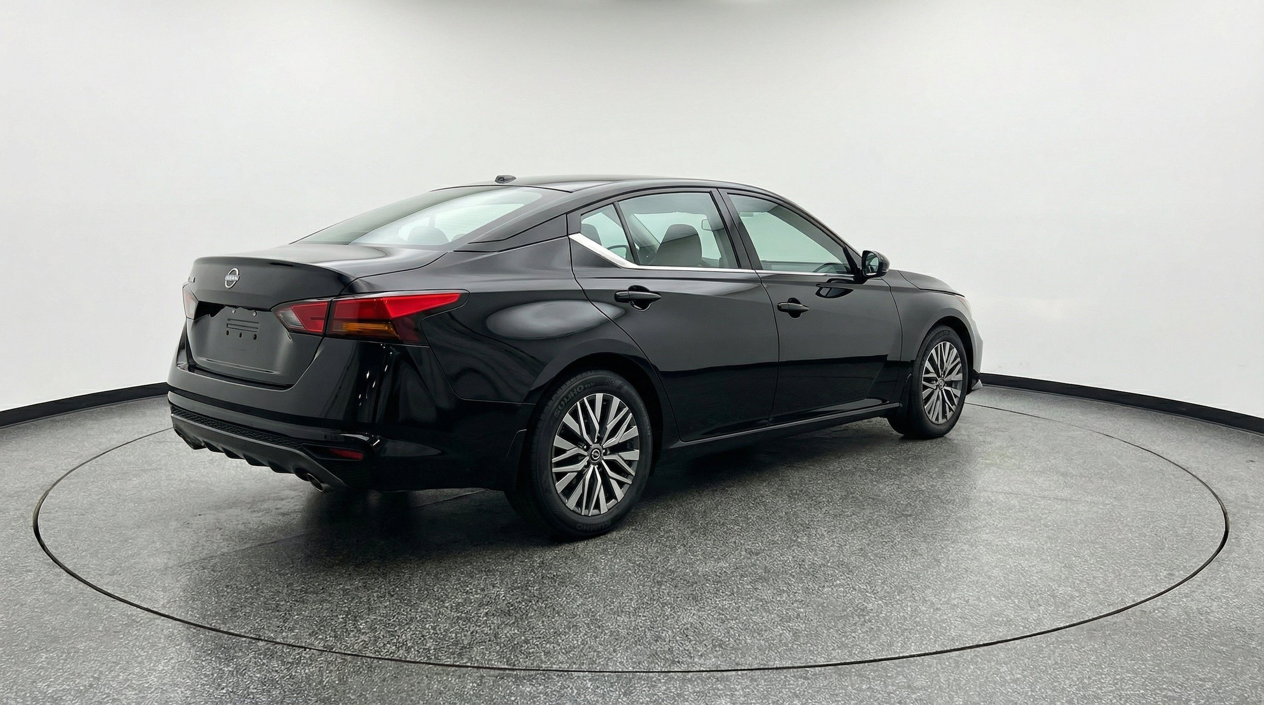 Thumbnail: 2025 Nissan Altima - 9