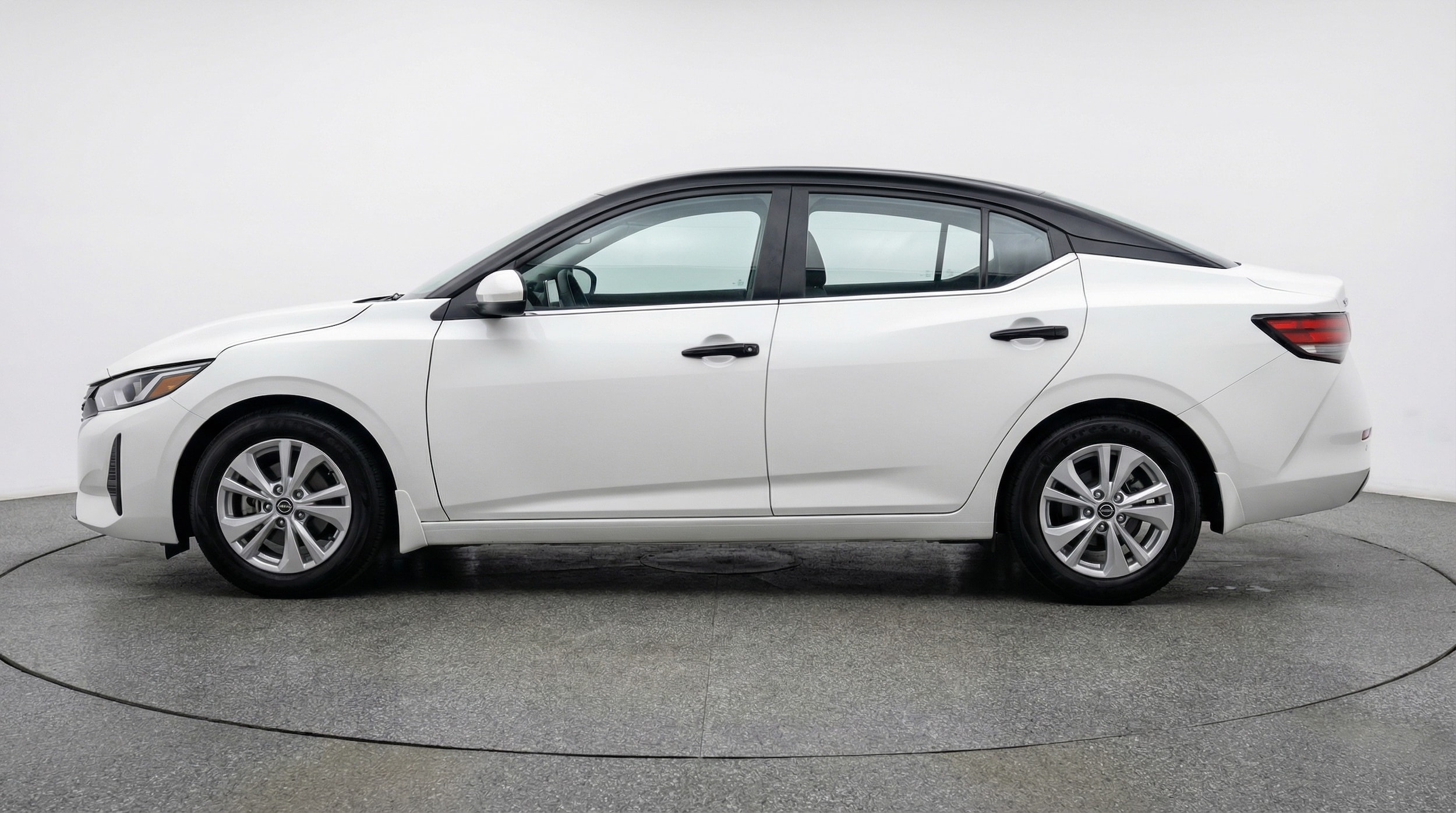 Thumbnail: 2025 Nissan Sentra - 4