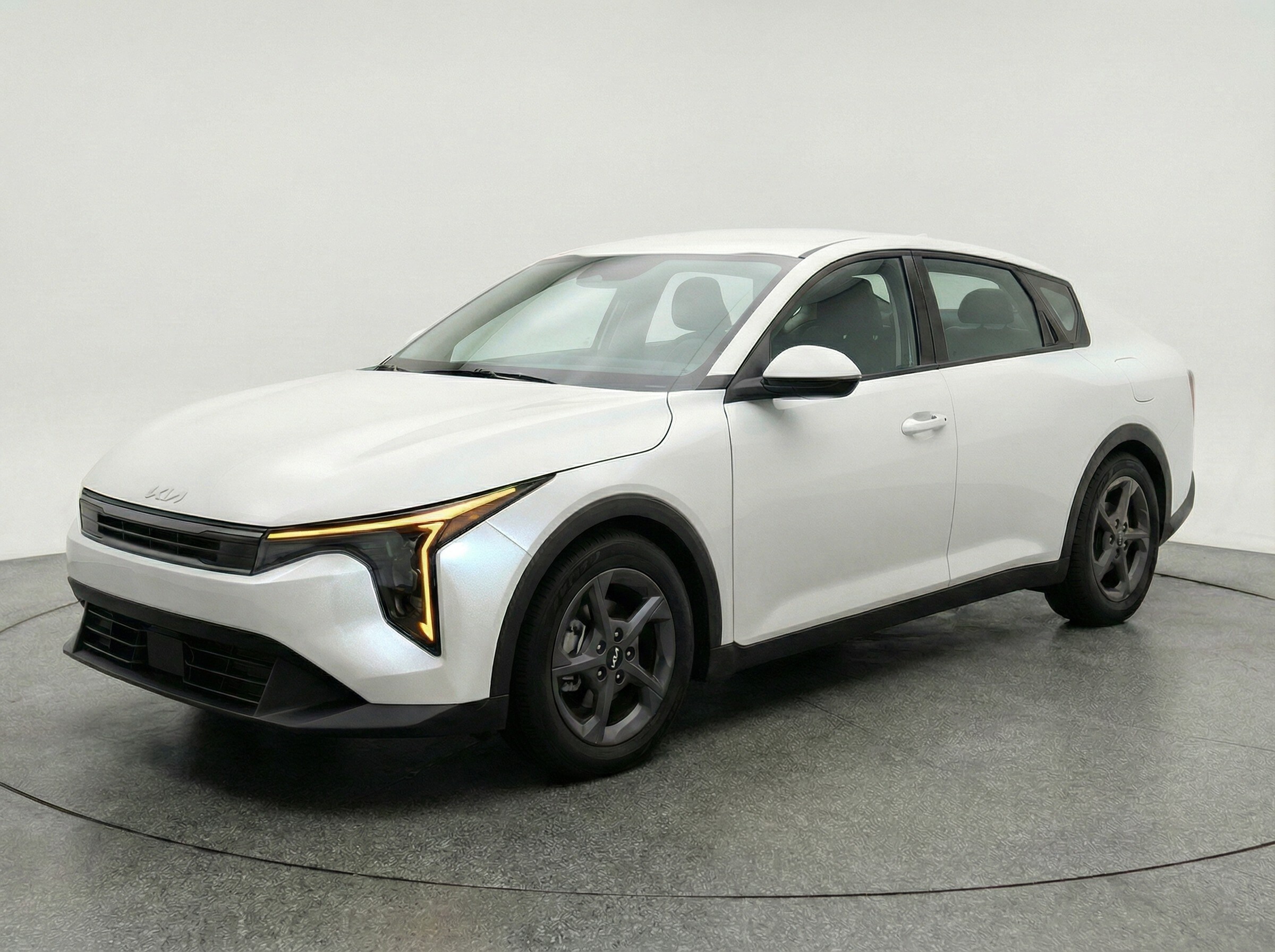 Thumbnail: 2025 Kia K4 - 3