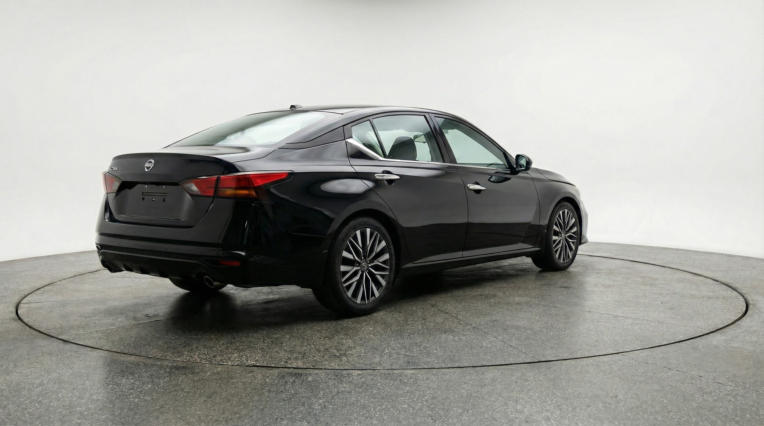 Thumbnail: 2025 Nissan Altima - 7