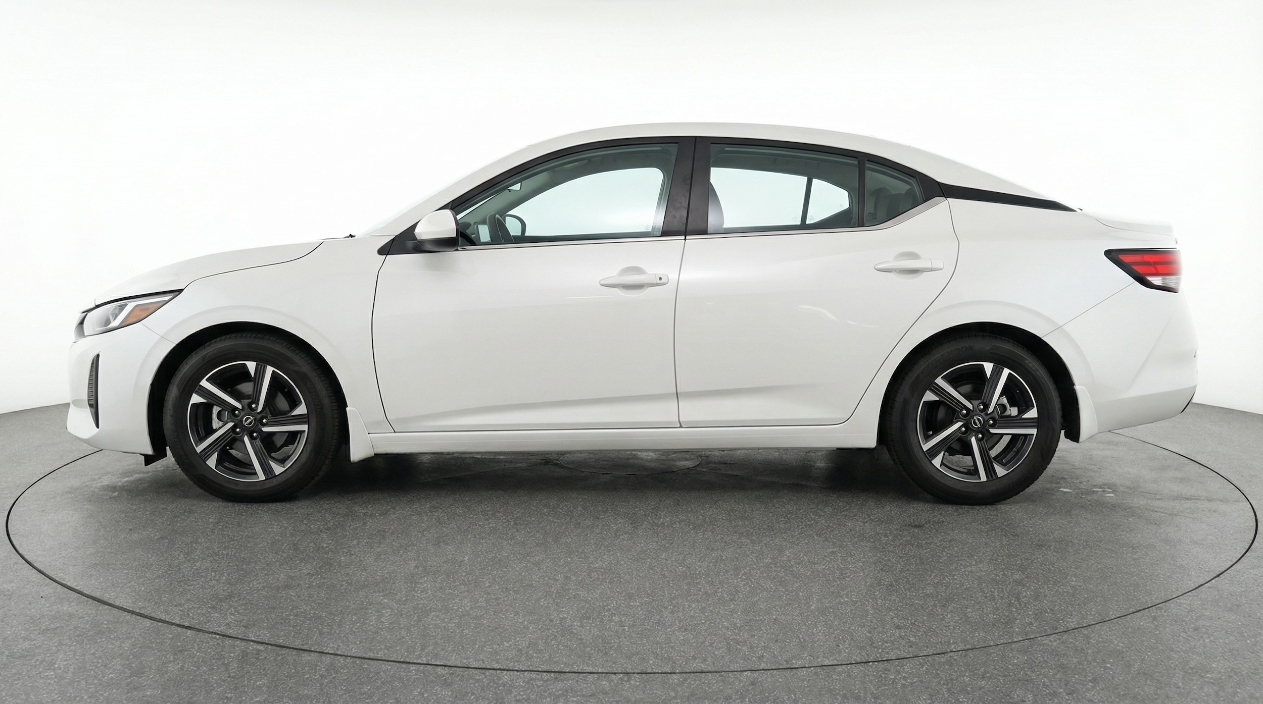 Thumbnail: 2025 Nissan Sentra - 4