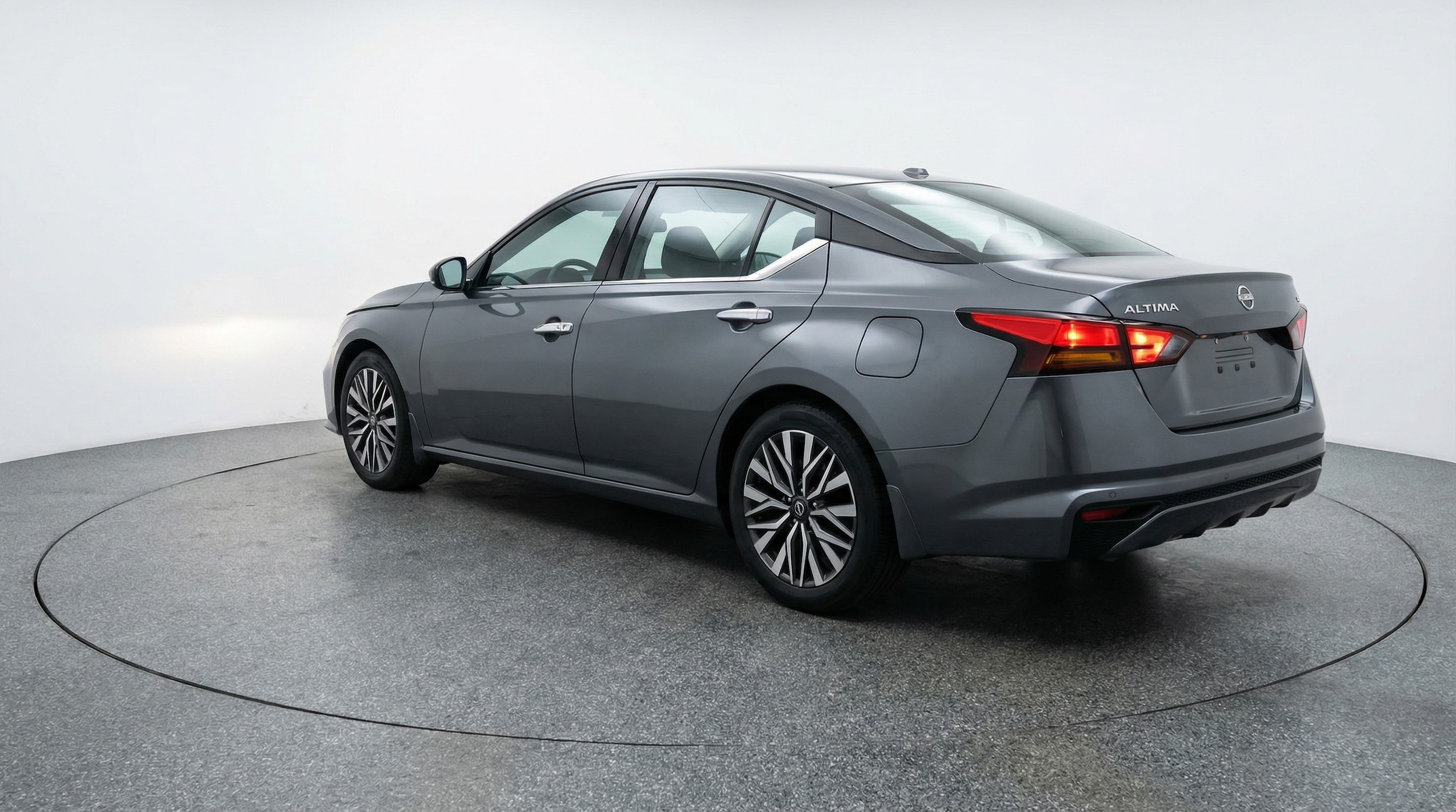 Thumbnail: 2025 Nissan Altima - 5