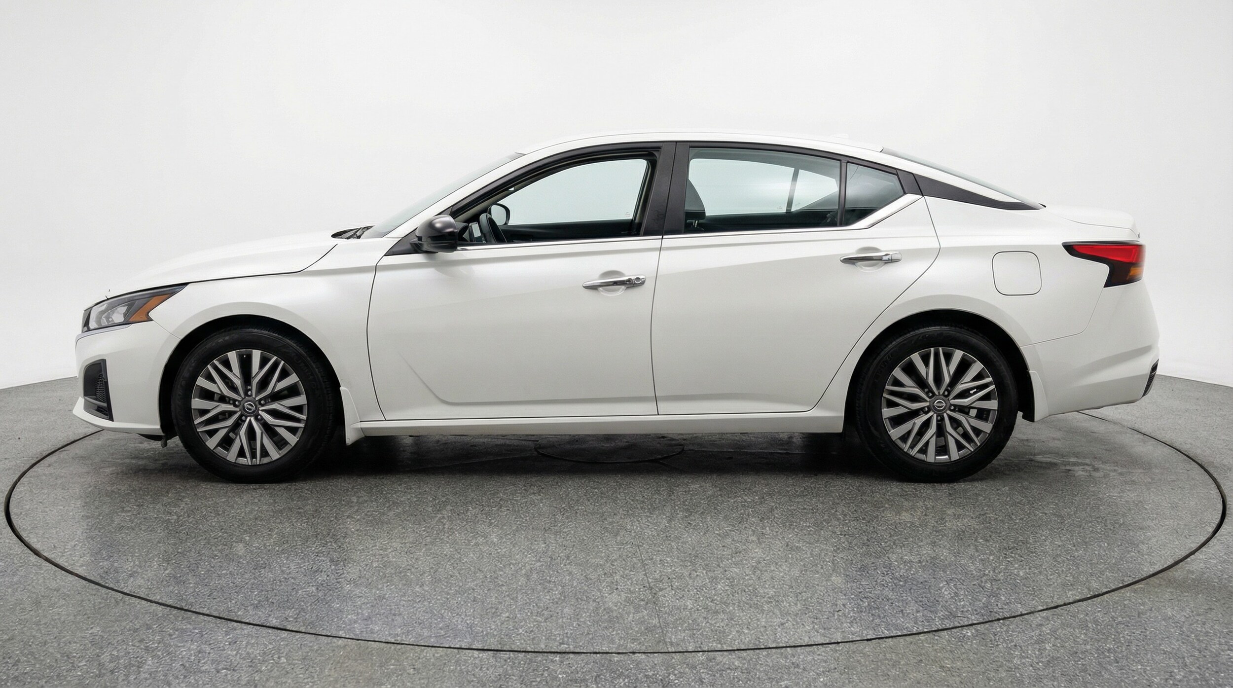 Thumbnail: 2025 Nissan Altima - 4