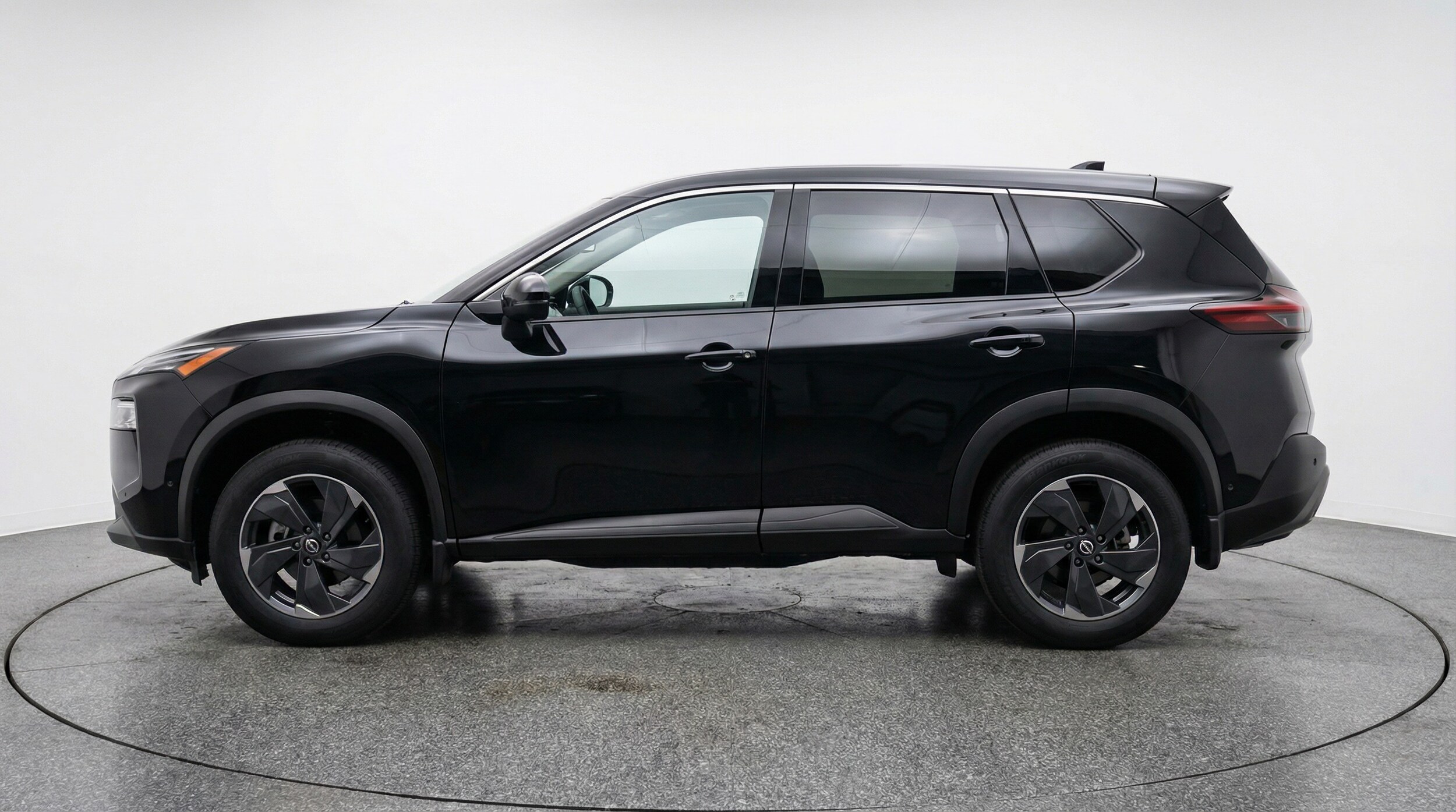 Thumbnail: 2025 Nissan Rogue - 4