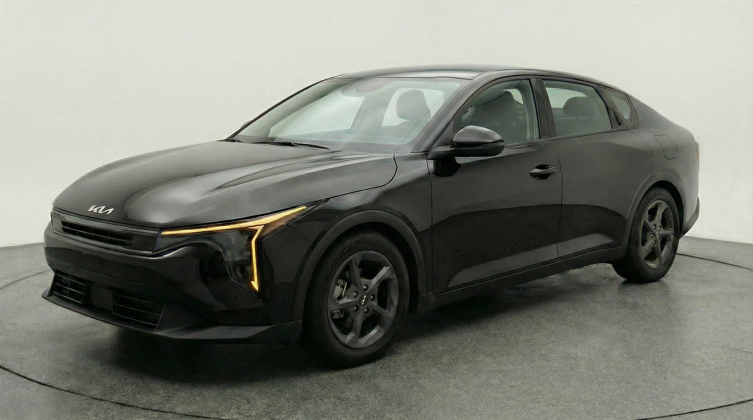 Thumbnail: 2025 Kia K4 - 3