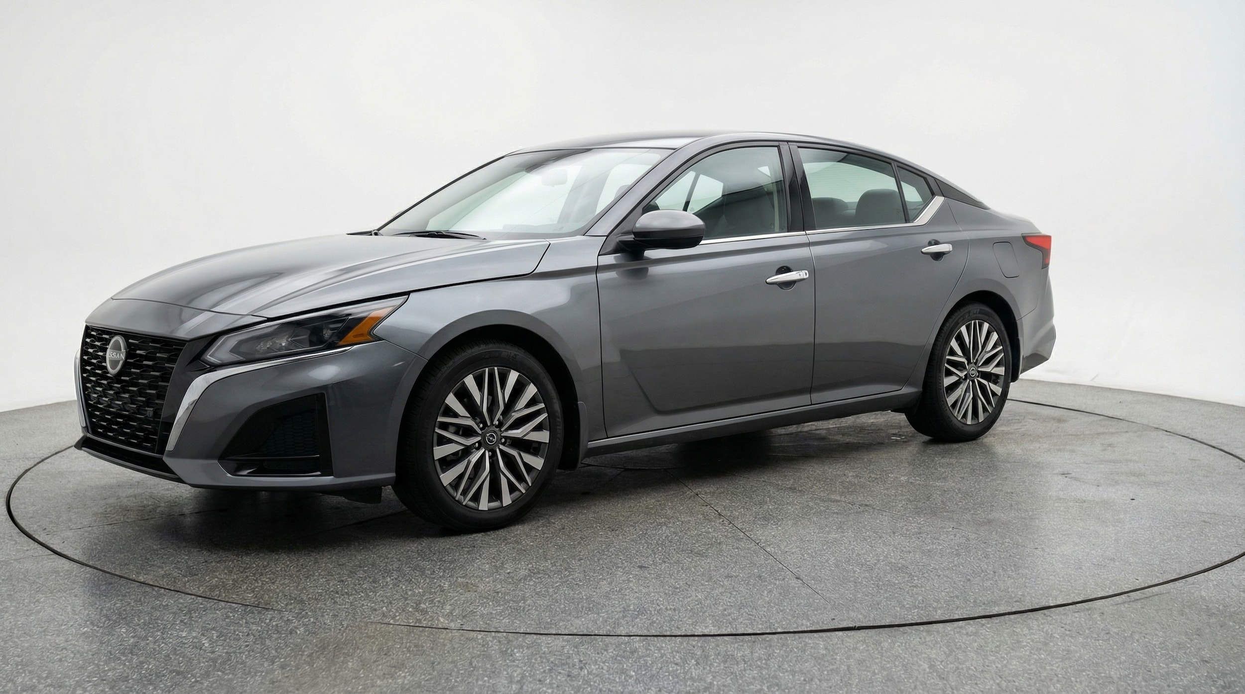 Thumbnail: 2025 Nissan Altima - 3