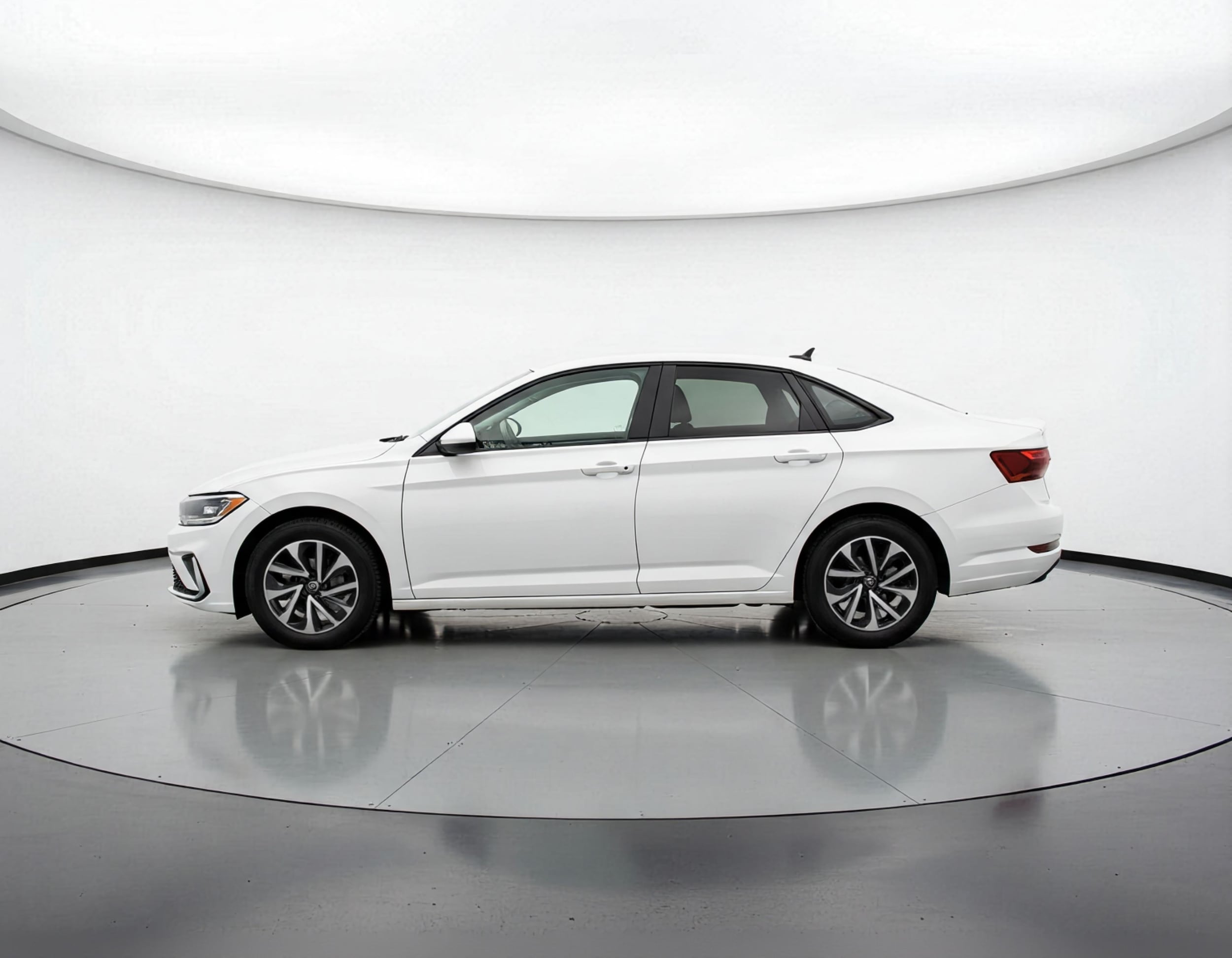 Thumbnail: 2025 Volkswagen Jetta - 4